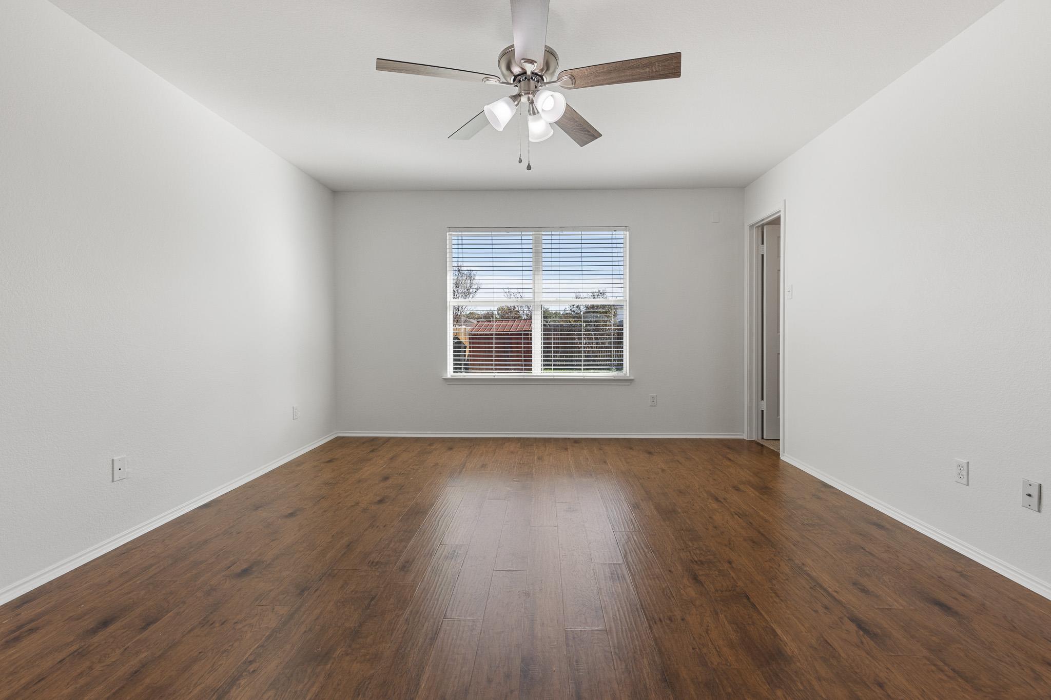 406 Golden Gate Dr, Leander, TX 78641