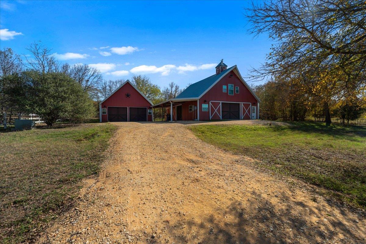 375 Colorado Dr, Cedar Creek, TX 78612