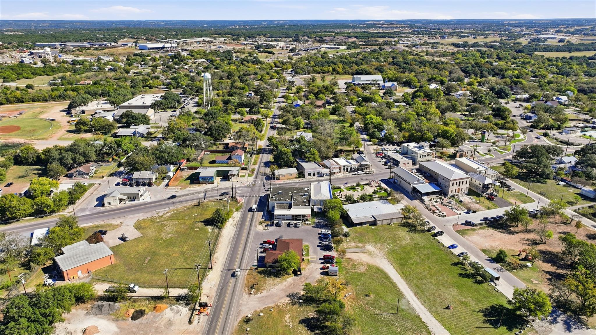 1017 LOOP 332 St, Liberty Hill, TX 78642