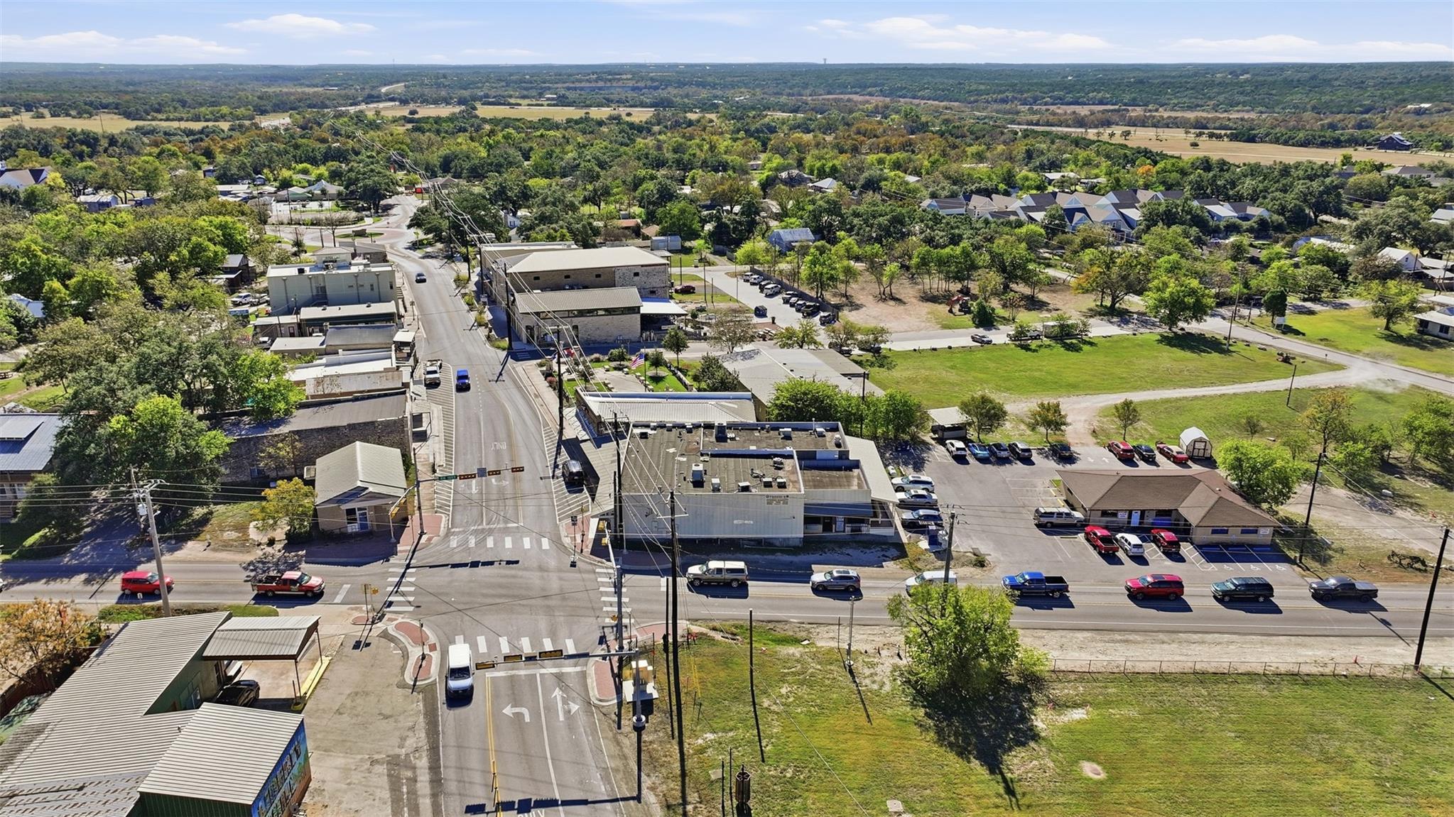 1017 LOOP 332 St, Liberty Hill, TX 78642