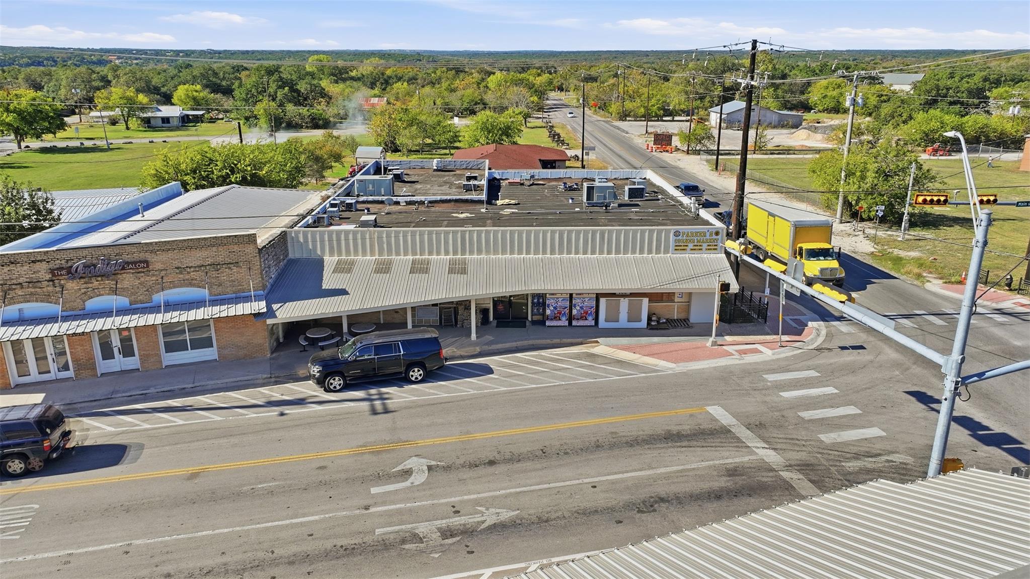 1017 LOOP 332 St, Liberty Hill, TX 78642