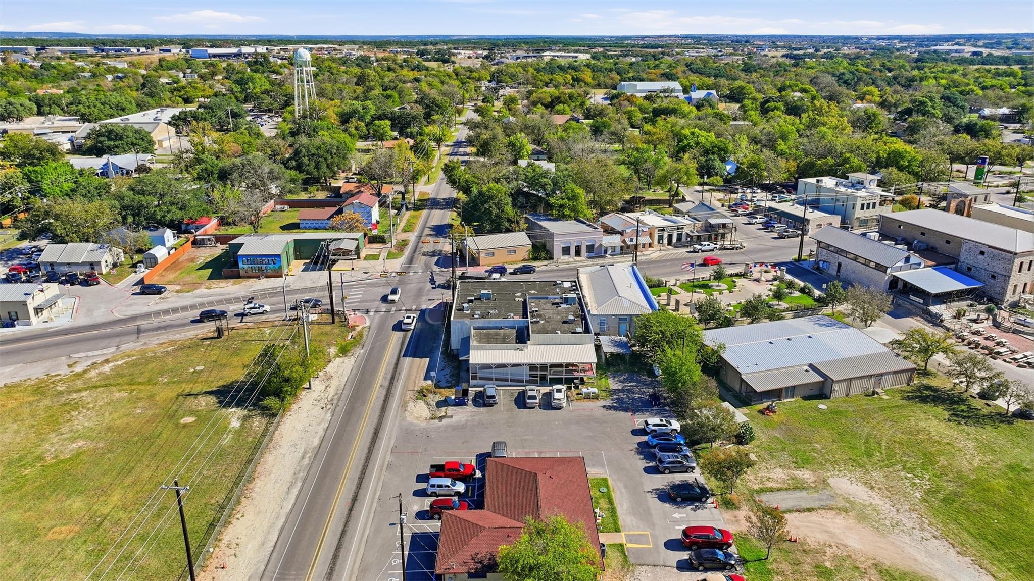 1017 LOOP 332 St, Liberty Hill, TX 78642