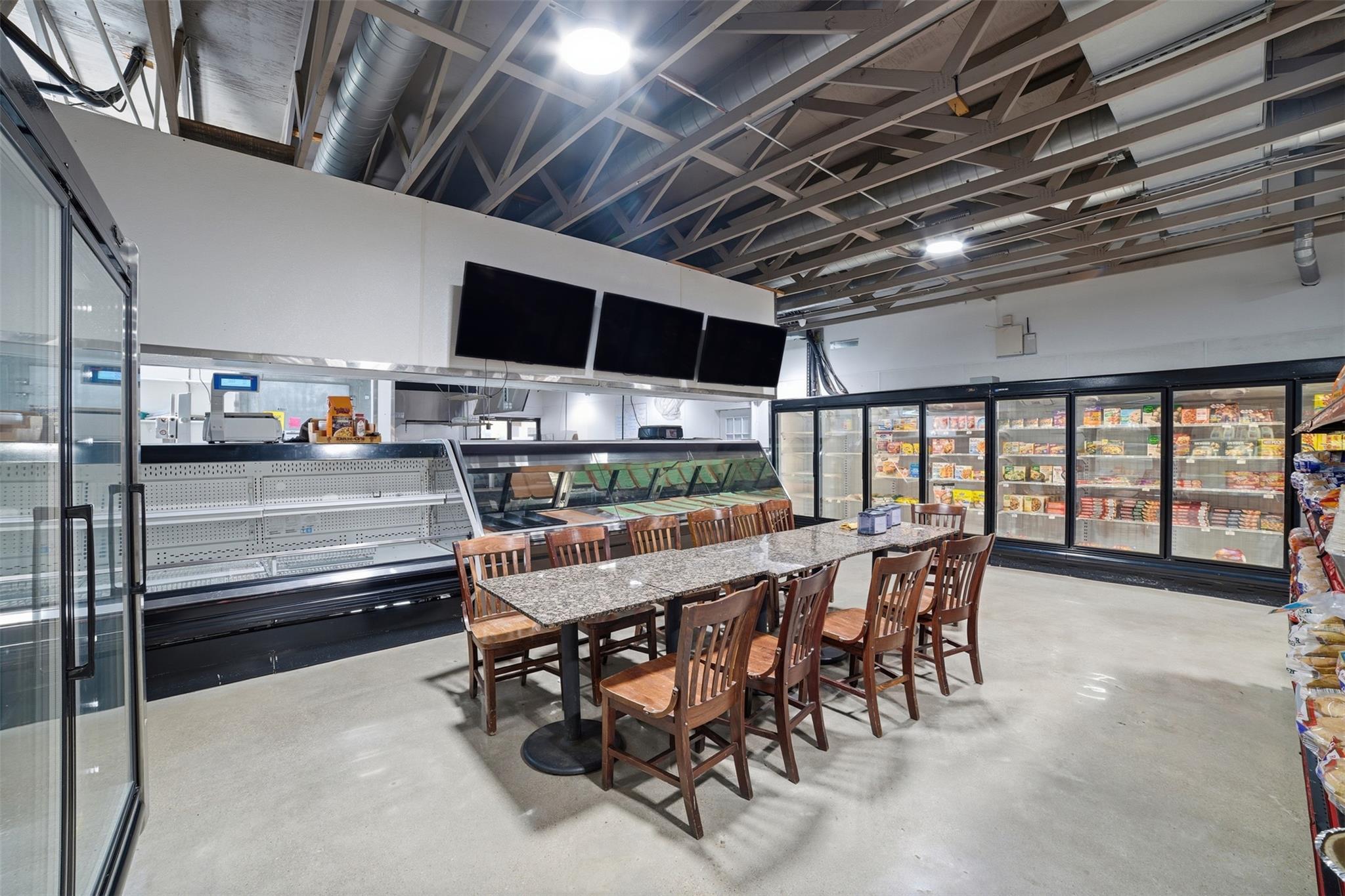 1017 LOOP 332 St, Liberty Hill, TX 78642