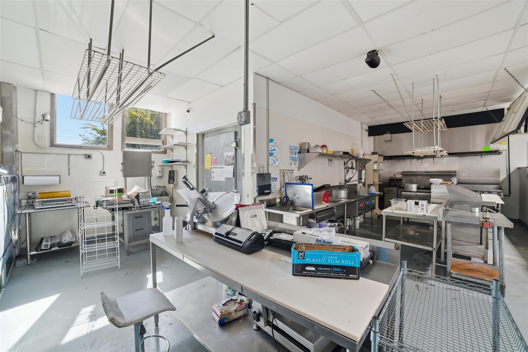 1017 LOOP 332 St, Liberty Hill, TX 78642