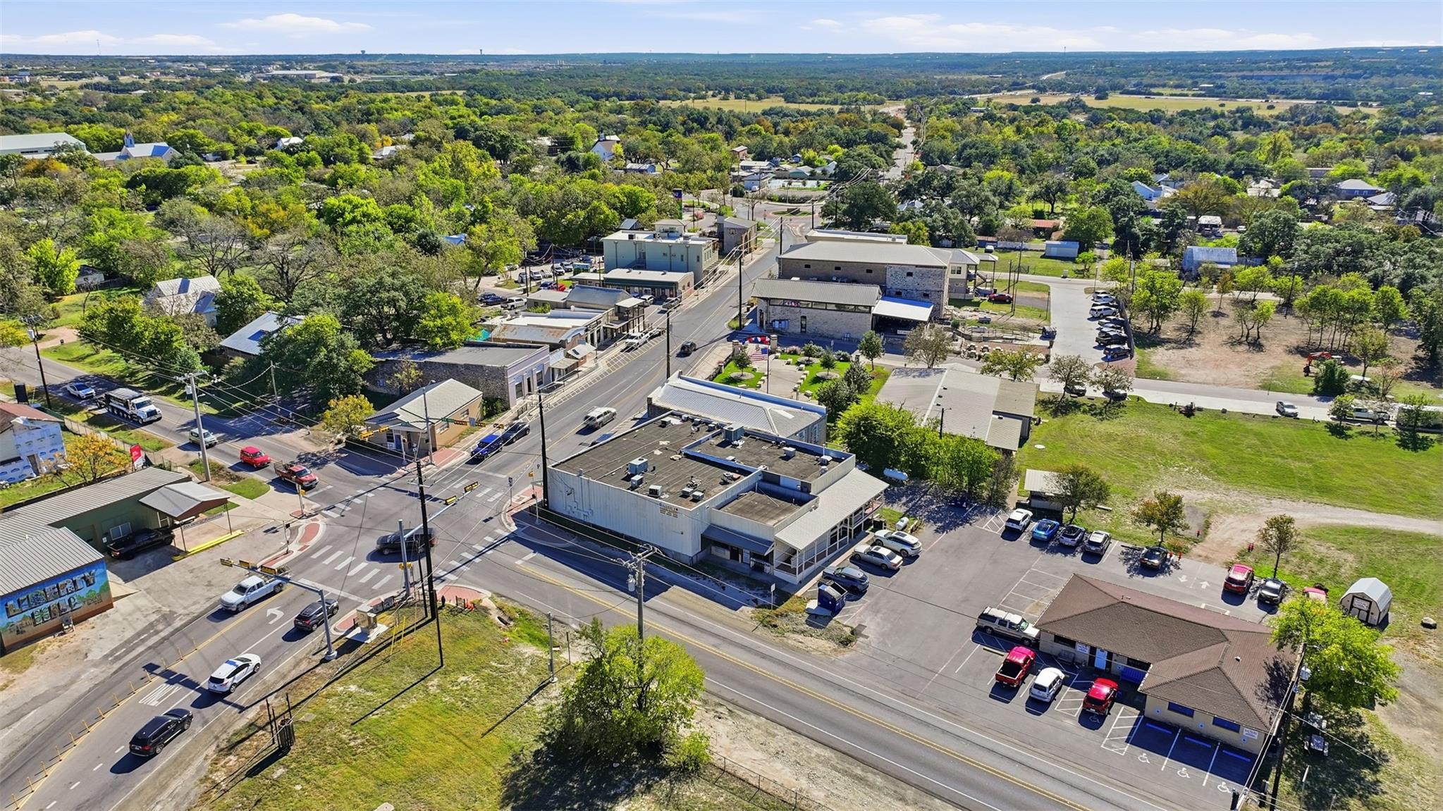 1017 LOOP 332 St, Liberty Hill, TX 78642