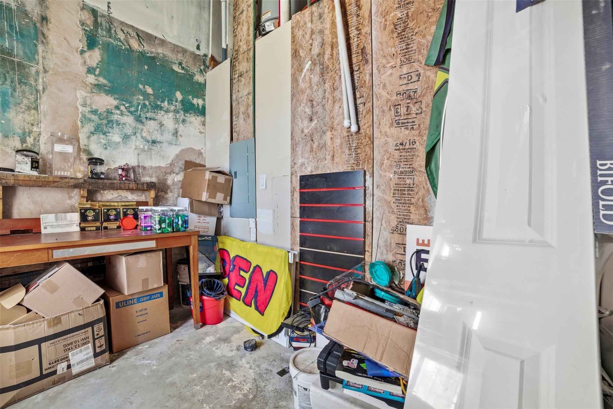 923 LOOP 332 St, Liberty Hill, TX 78642