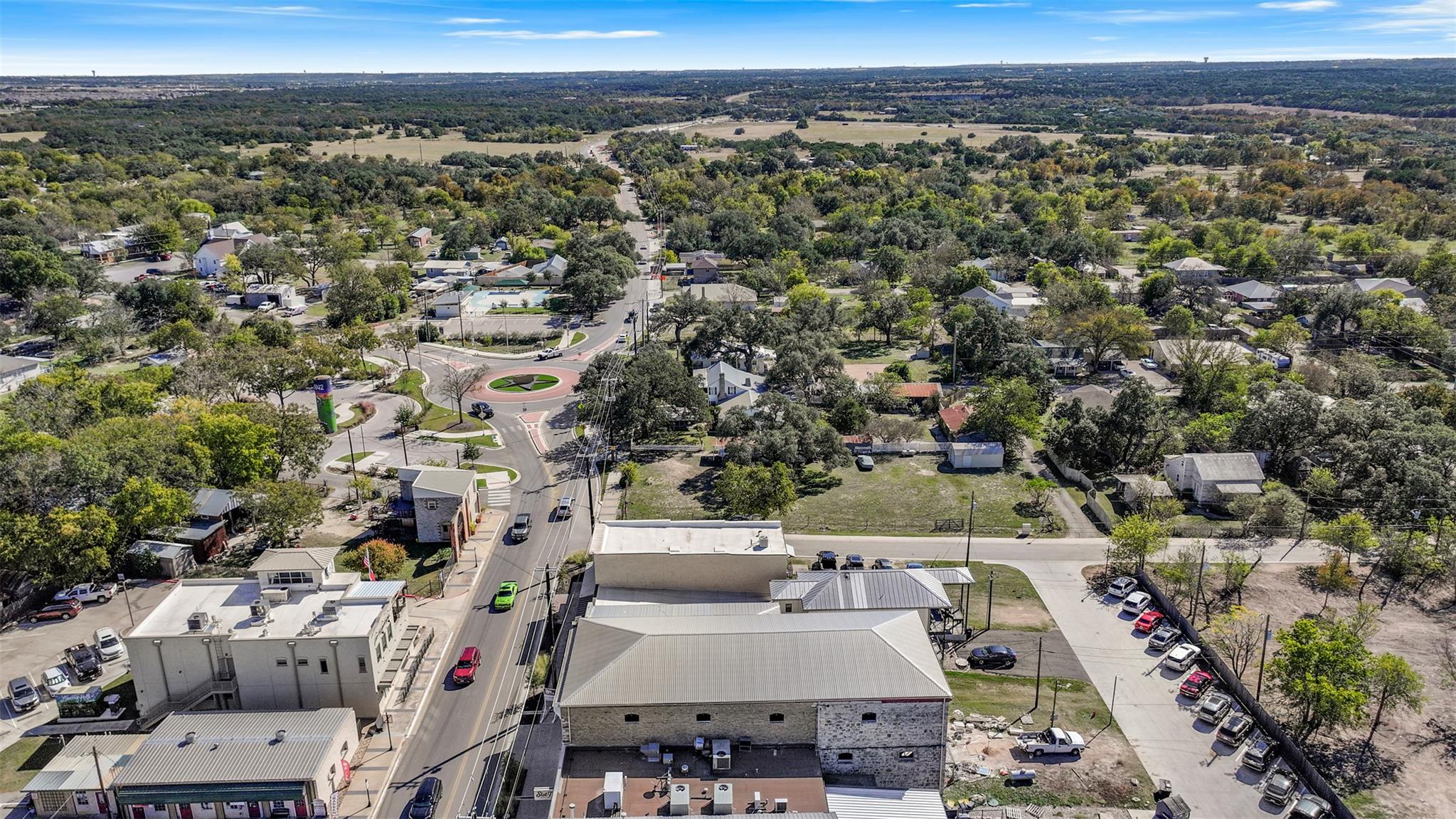 923 LOOP 332 St, Liberty Hill, TX 78642