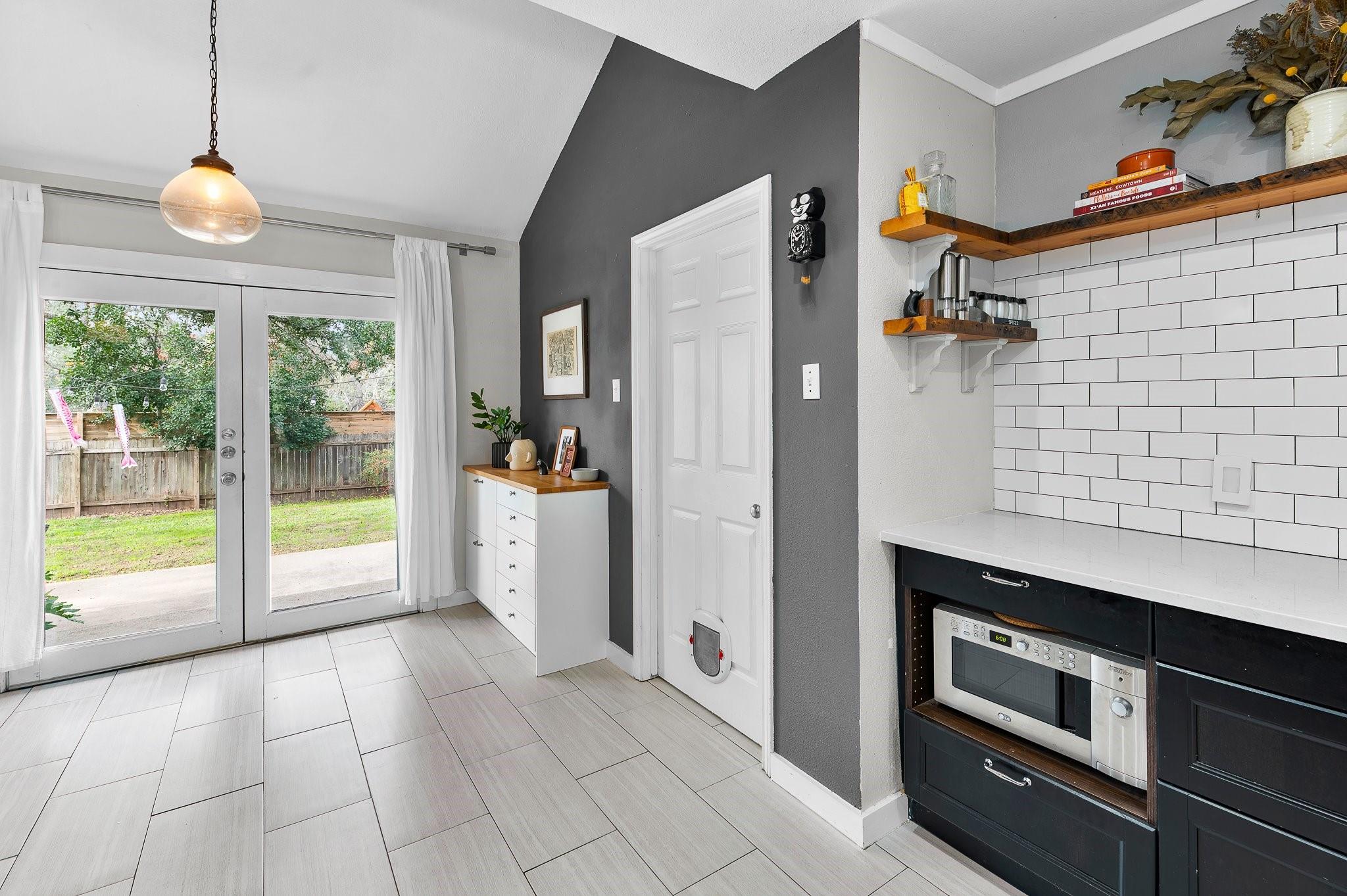 11006 Yucca Dr, Austin, TX 78759