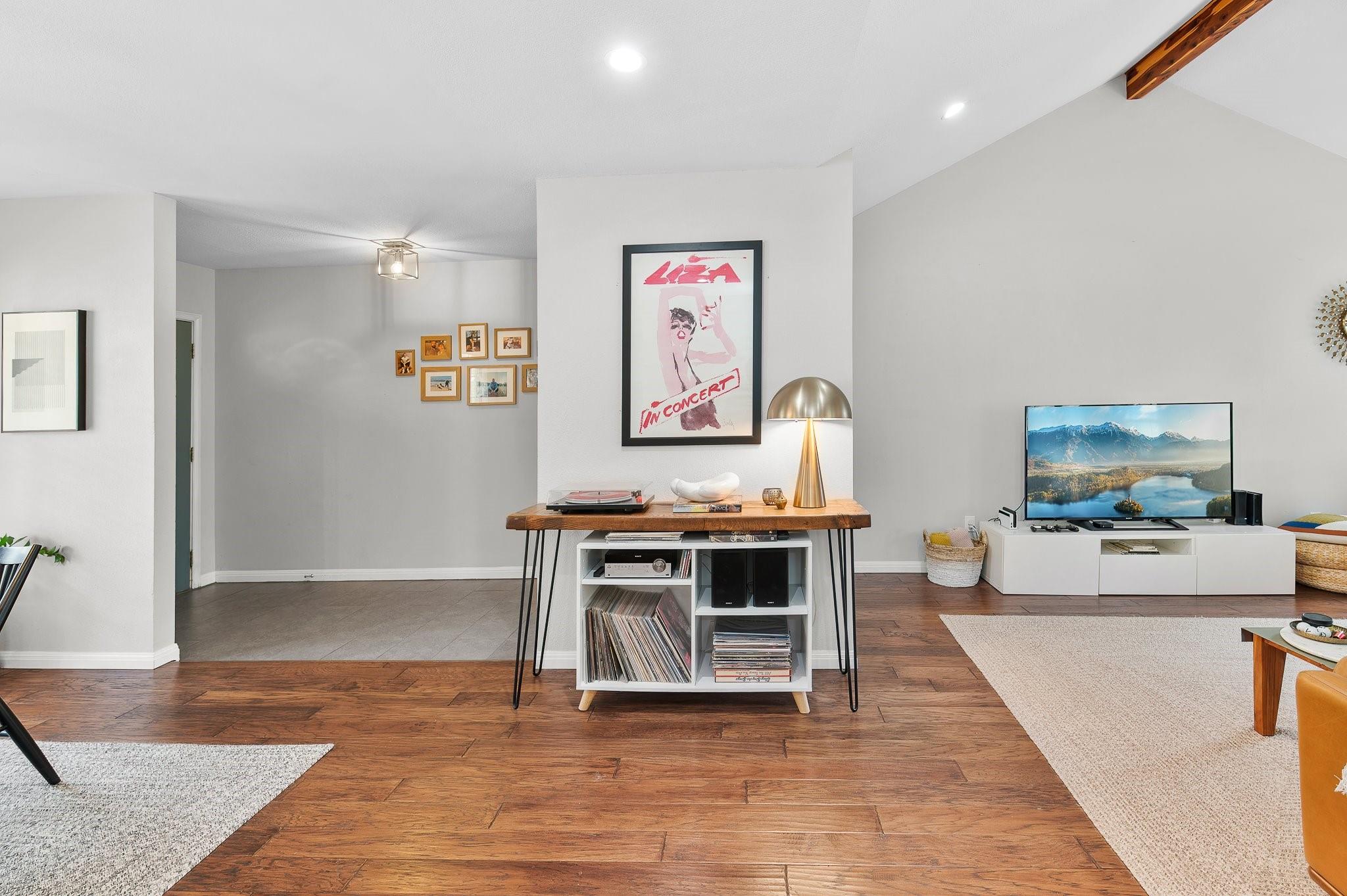 11006 Yucca Dr, Austin, TX 78759