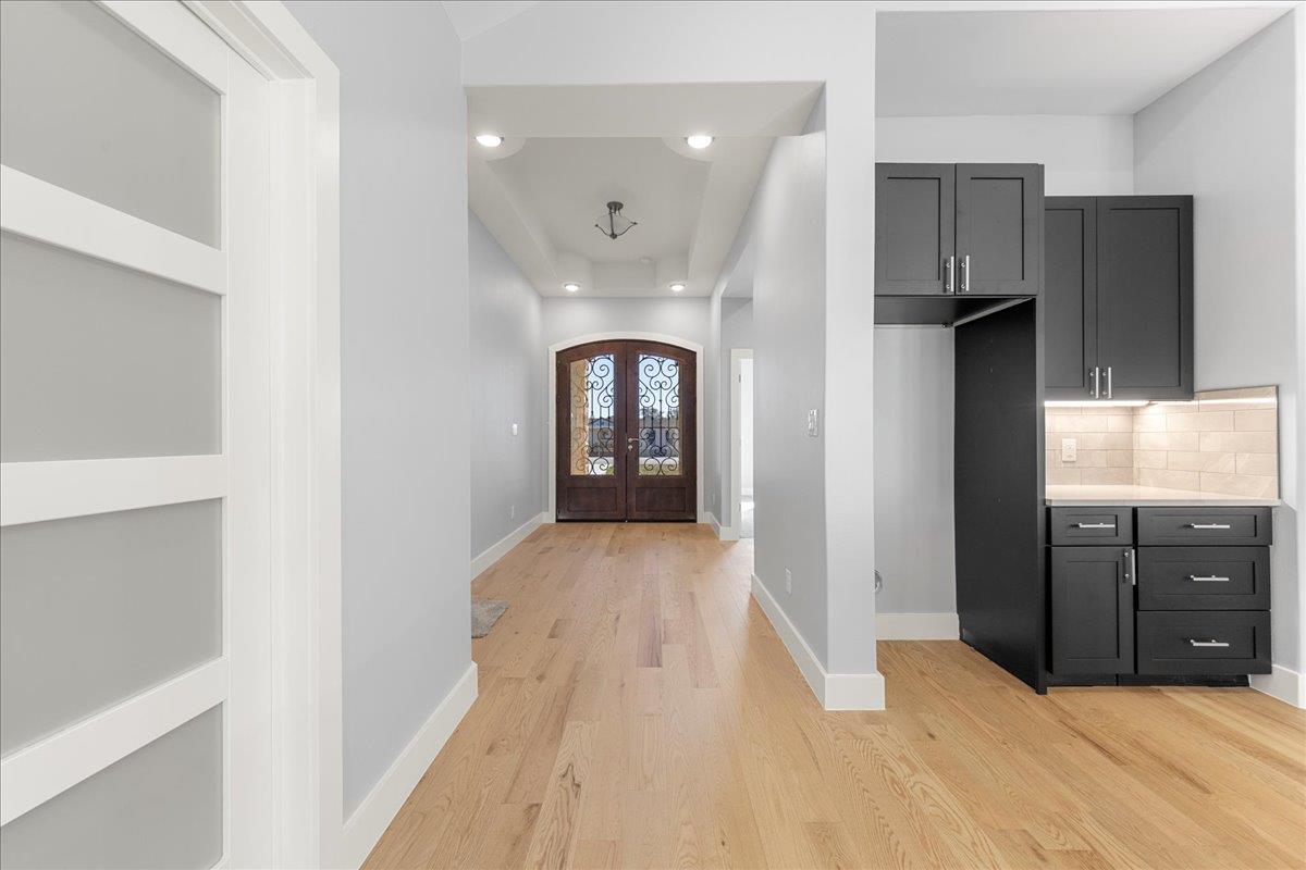 217 Gato Rd, Cedar Creek, TX 78612