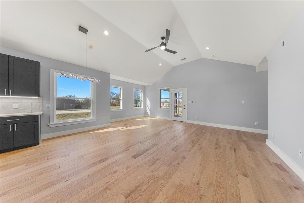 217 Gato Rd, Cedar Creek, TX 78612