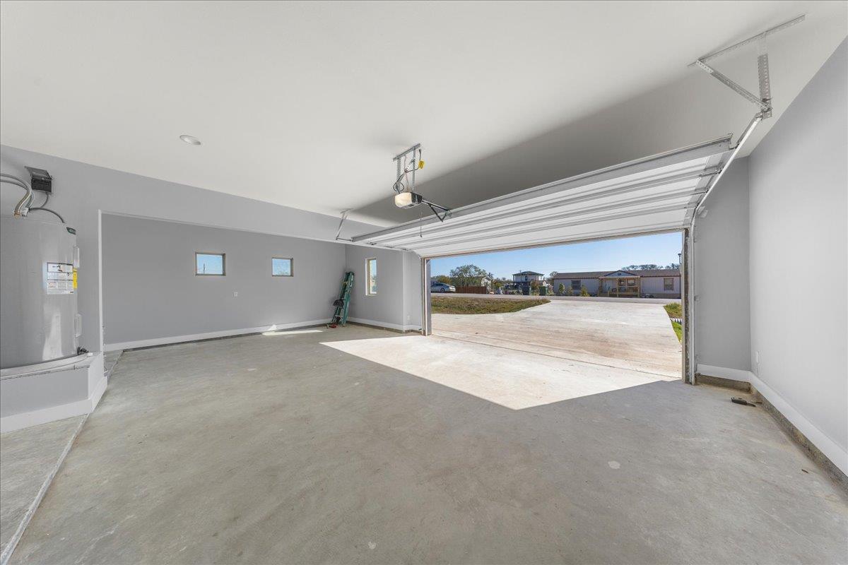 217 Gato Rd, Cedar Creek, TX 78612