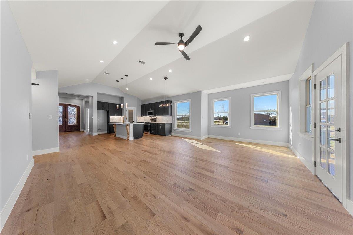 217 Gato Rd, Cedar Creek, TX 78612