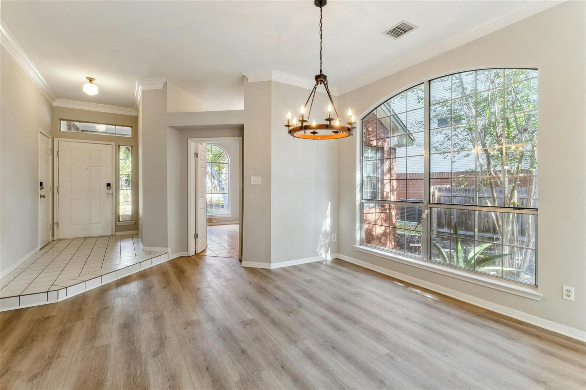 5905 Shanghai Pierce Rd, Austin, TX 78749