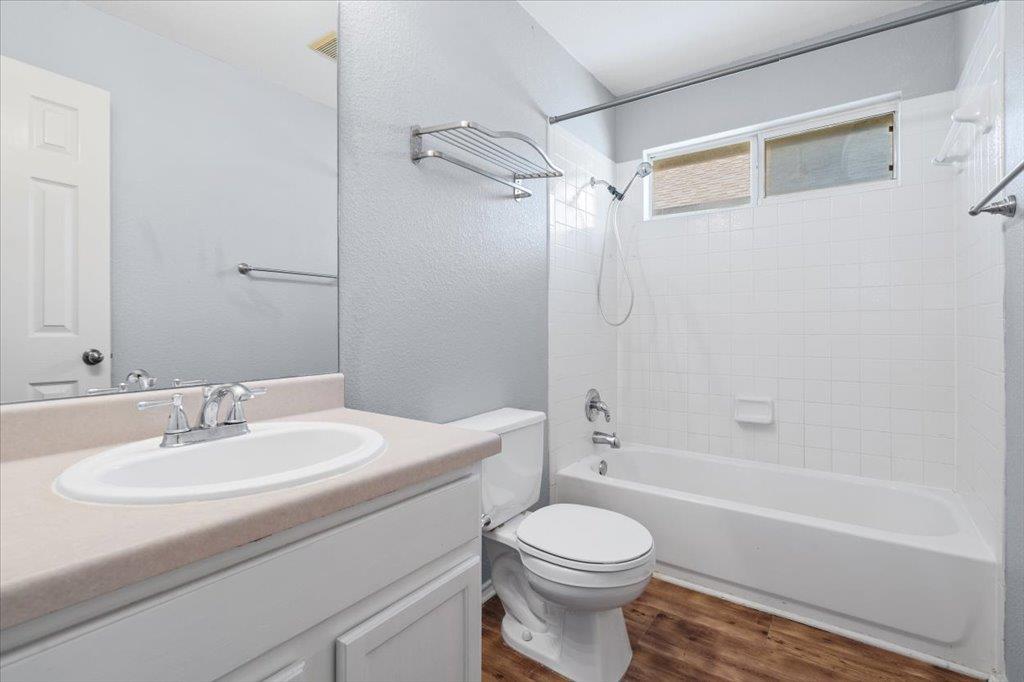 633 Fairway, Kyle, TX 78640