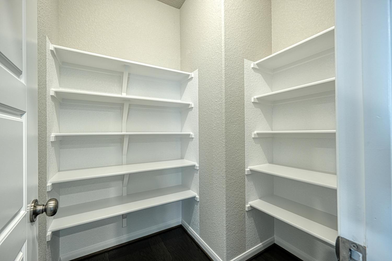 7631 Europa Ave, Round Rock, TX 78665