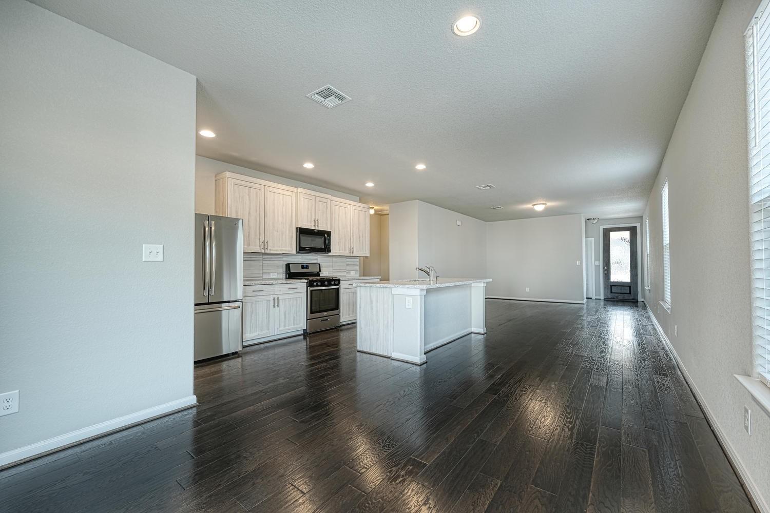 7631 Europa Ave, Round Rock, TX 78665