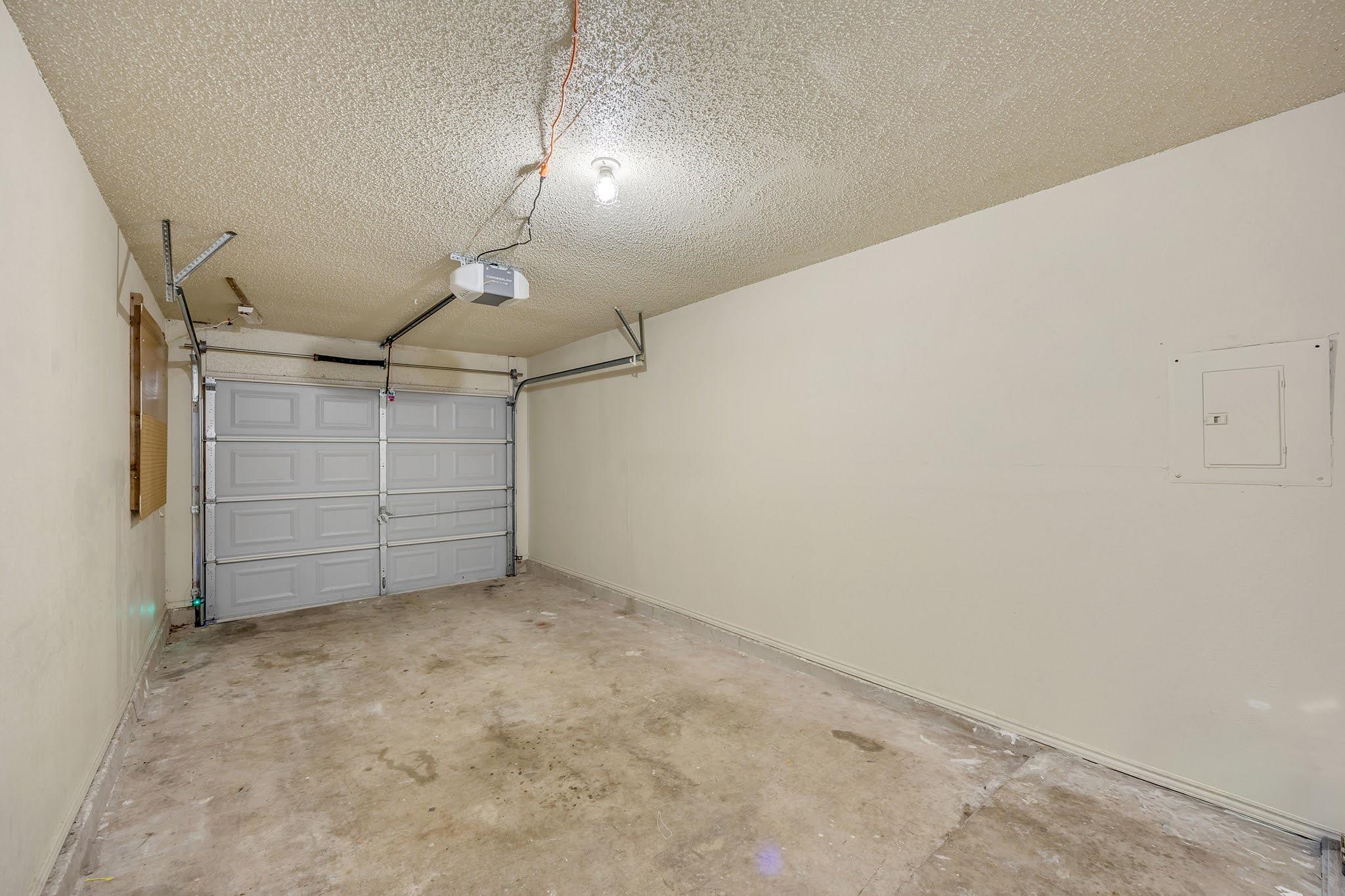 8102 TUSCARORA Trl # A, Austin, TX 78729