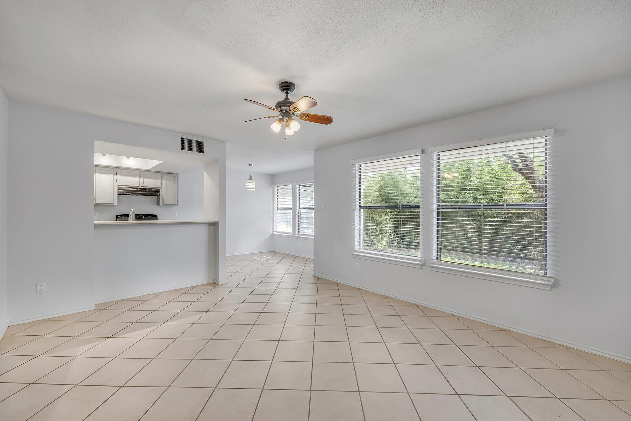 8102 TUSCARORA Trl # A, Austin, TX 78729