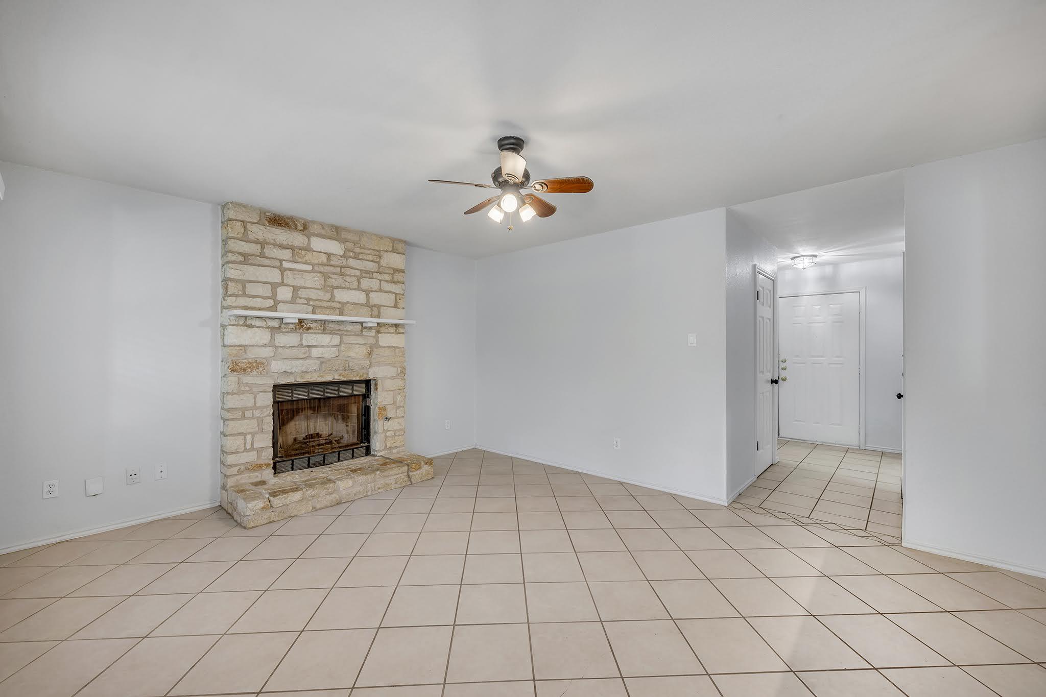 8102 TUSCARORA Trl # A, Austin, TX 78729