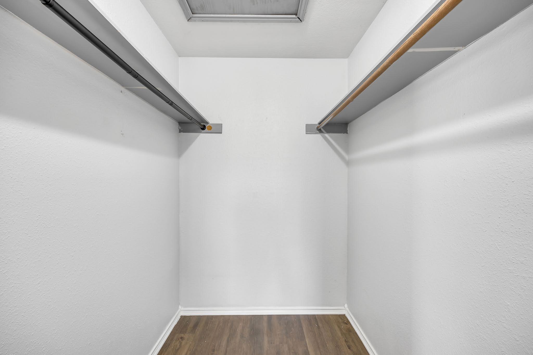 8102 TUSCARORA Trl # A, Austin, TX 78729