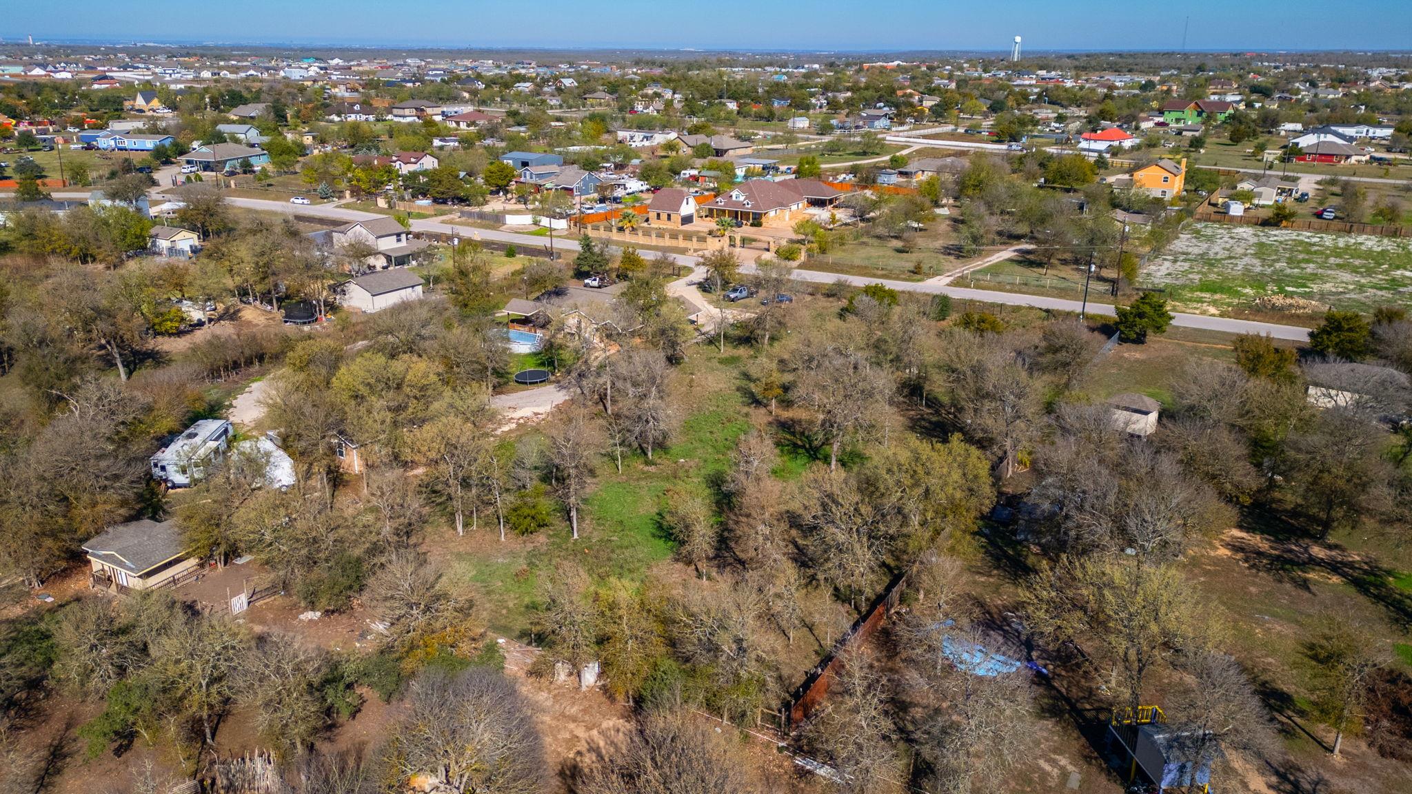 185 Monterrey Hills Dr, Del Valle, TX 78617