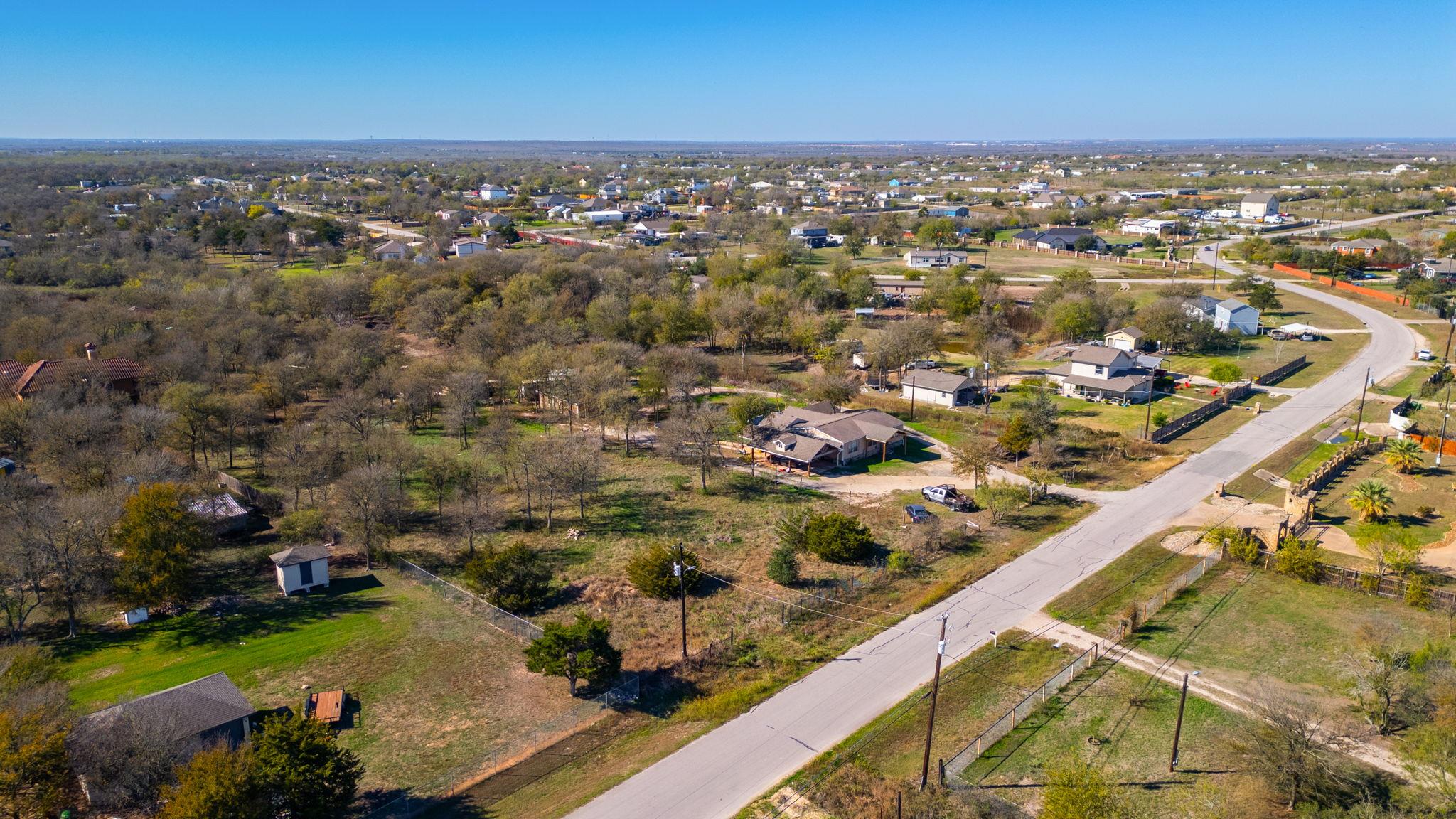 185 Monterrey Hills Dr, Del Valle, TX 78617