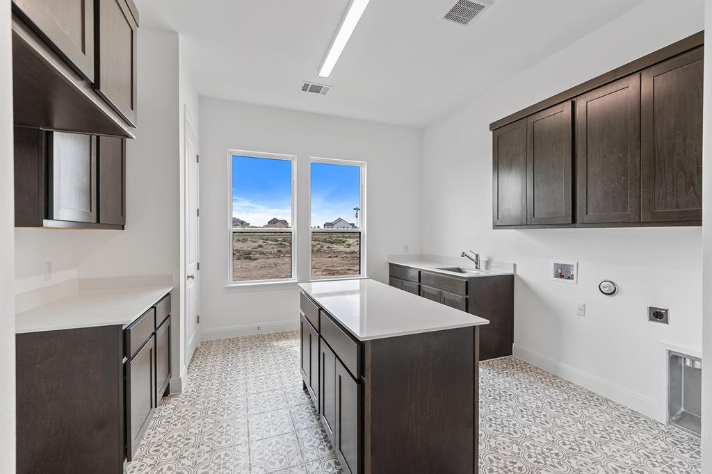 117 Yaklin Dr, Liberty Hill, TX 78642