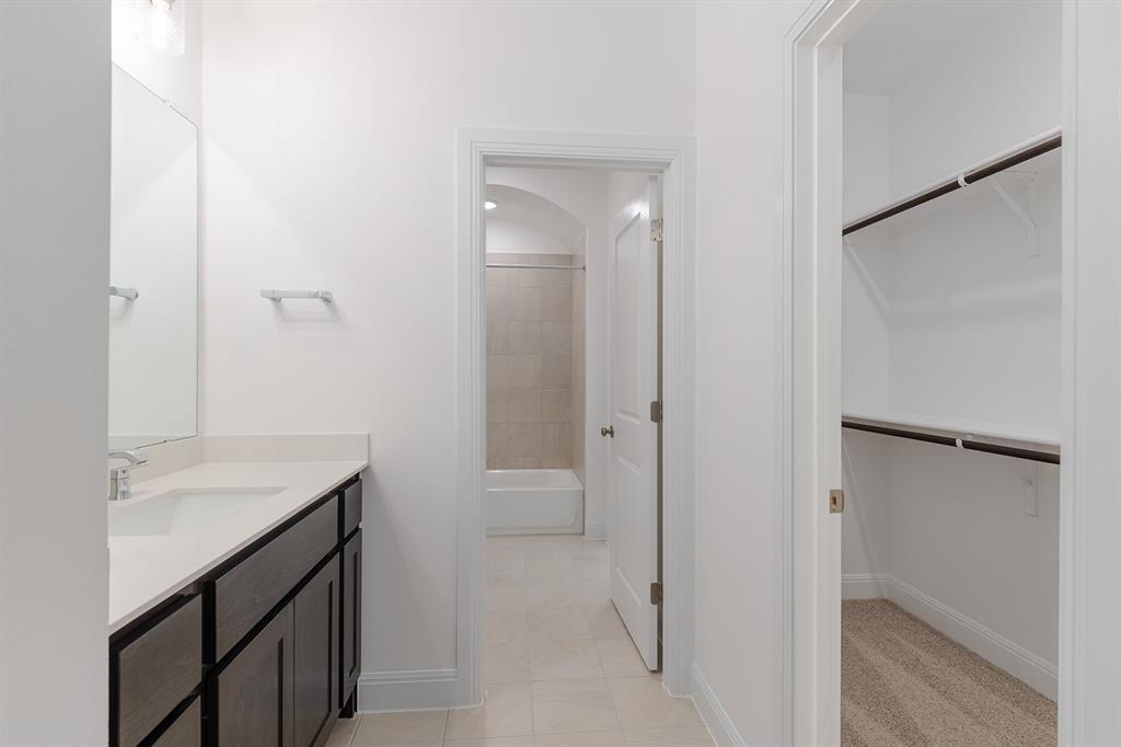 117 Yaklin Dr, Liberty Hill, TX 78642