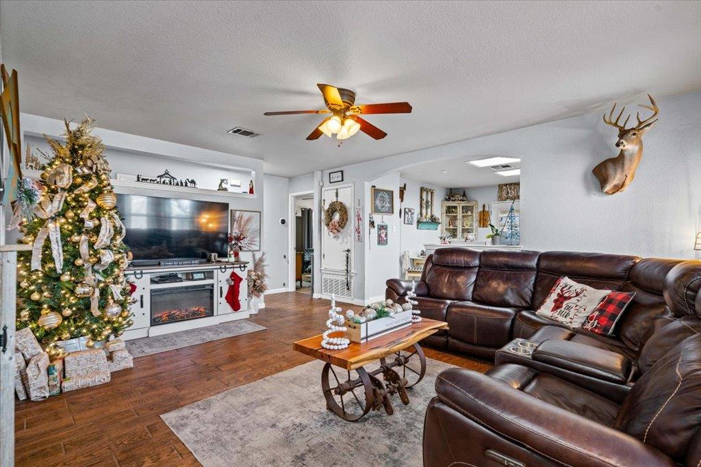 751 Blair Ave, Bastrop, TX 78602