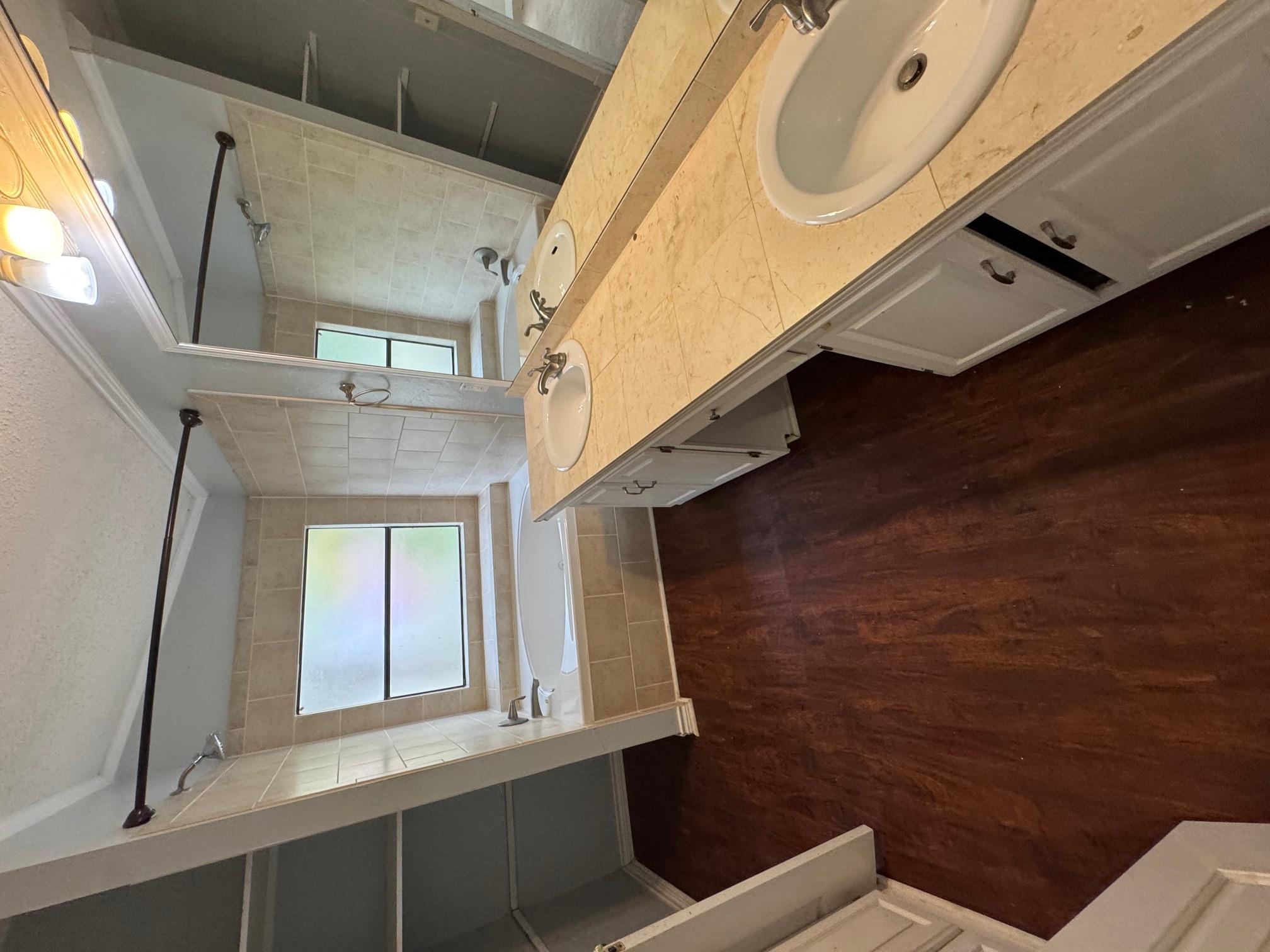 811 El Viejo Camino, Austin, TX 78733