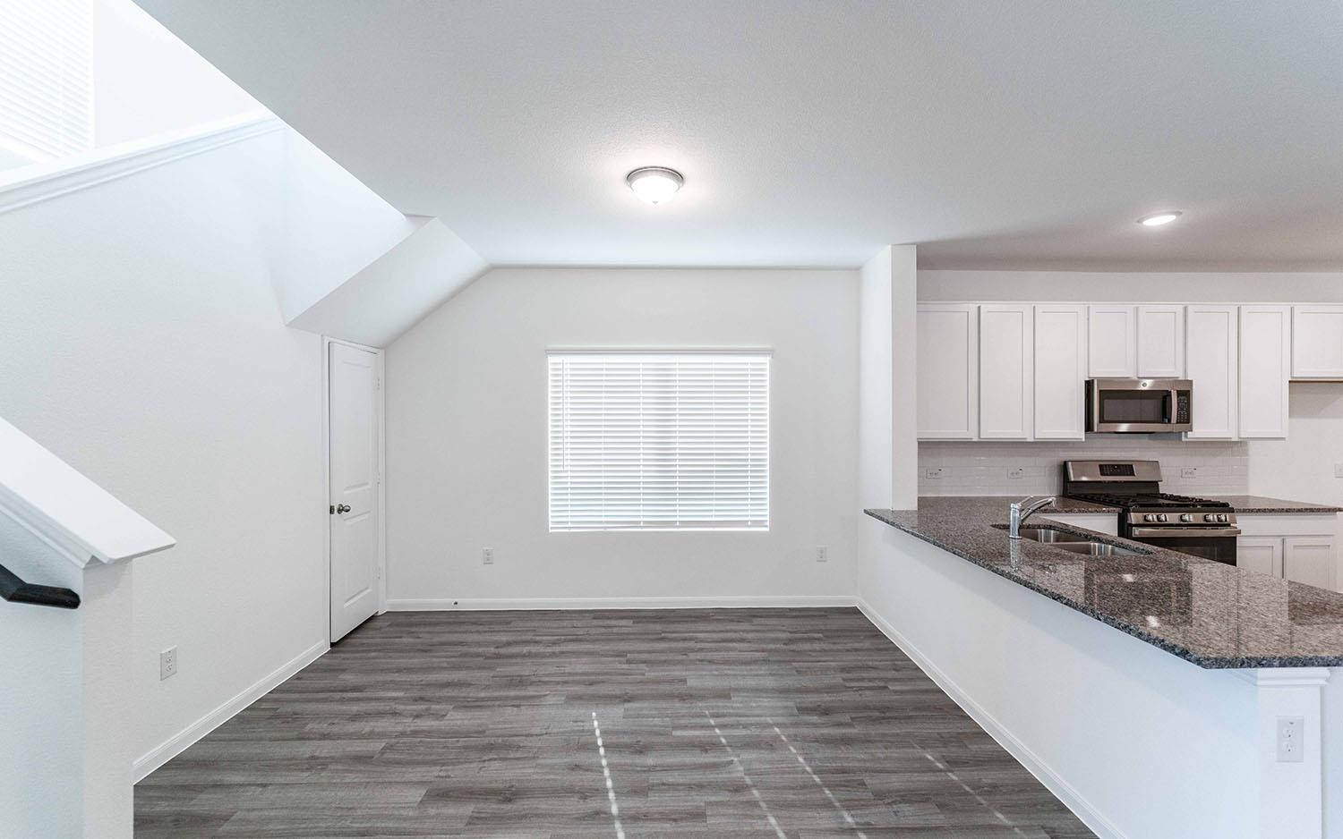 219 Tokalaun Dr, Hutto, TX 78634