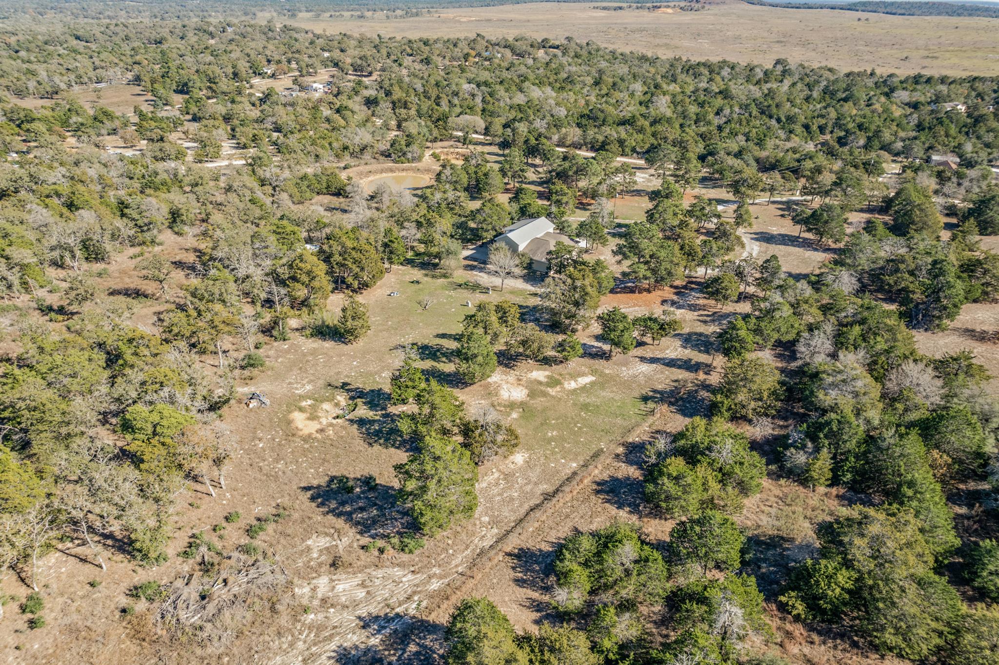 305 Whitesands Trl, Dale, TX 78616