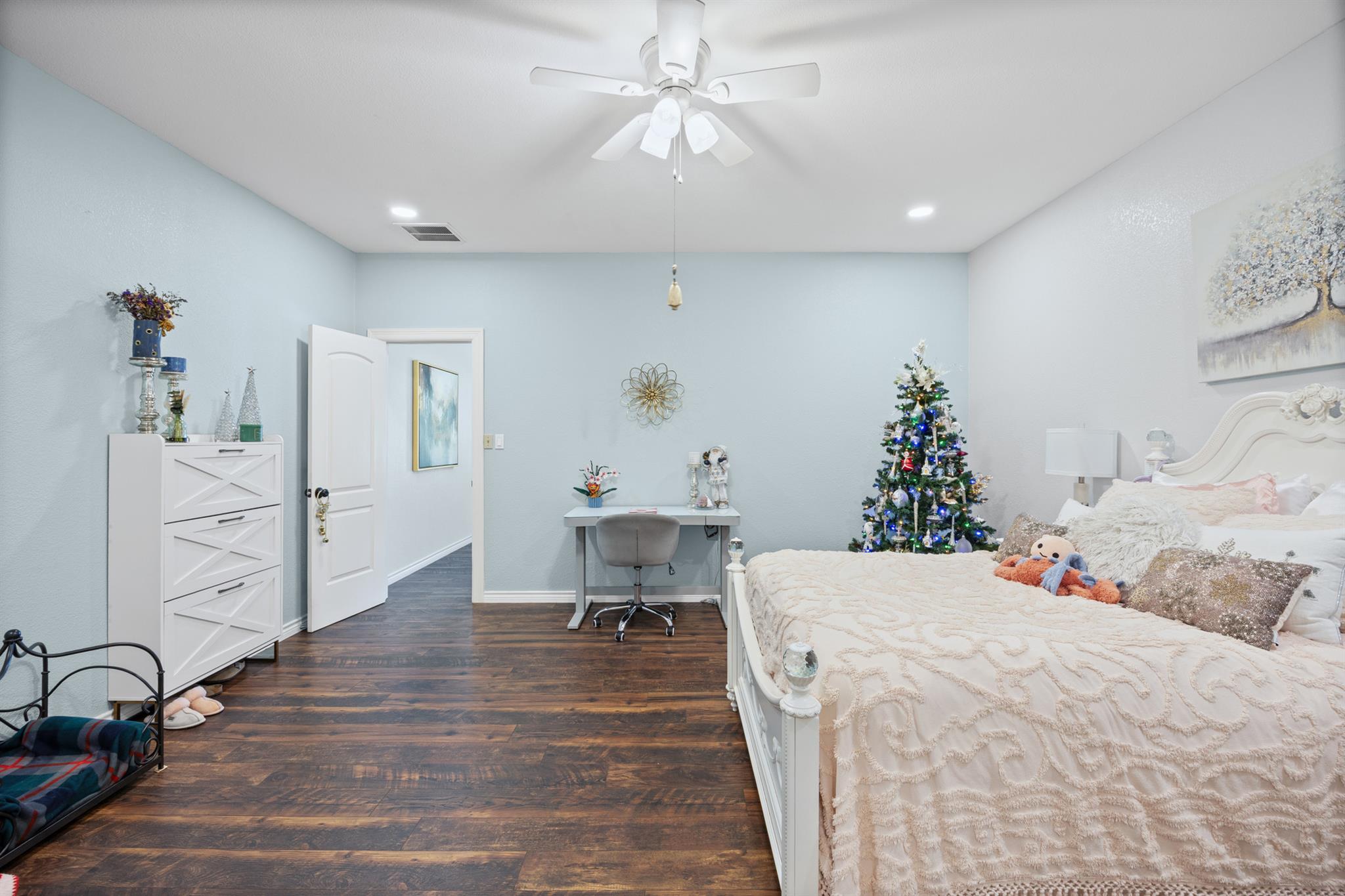 305 Whitesands Trl, Dale, TX 78616