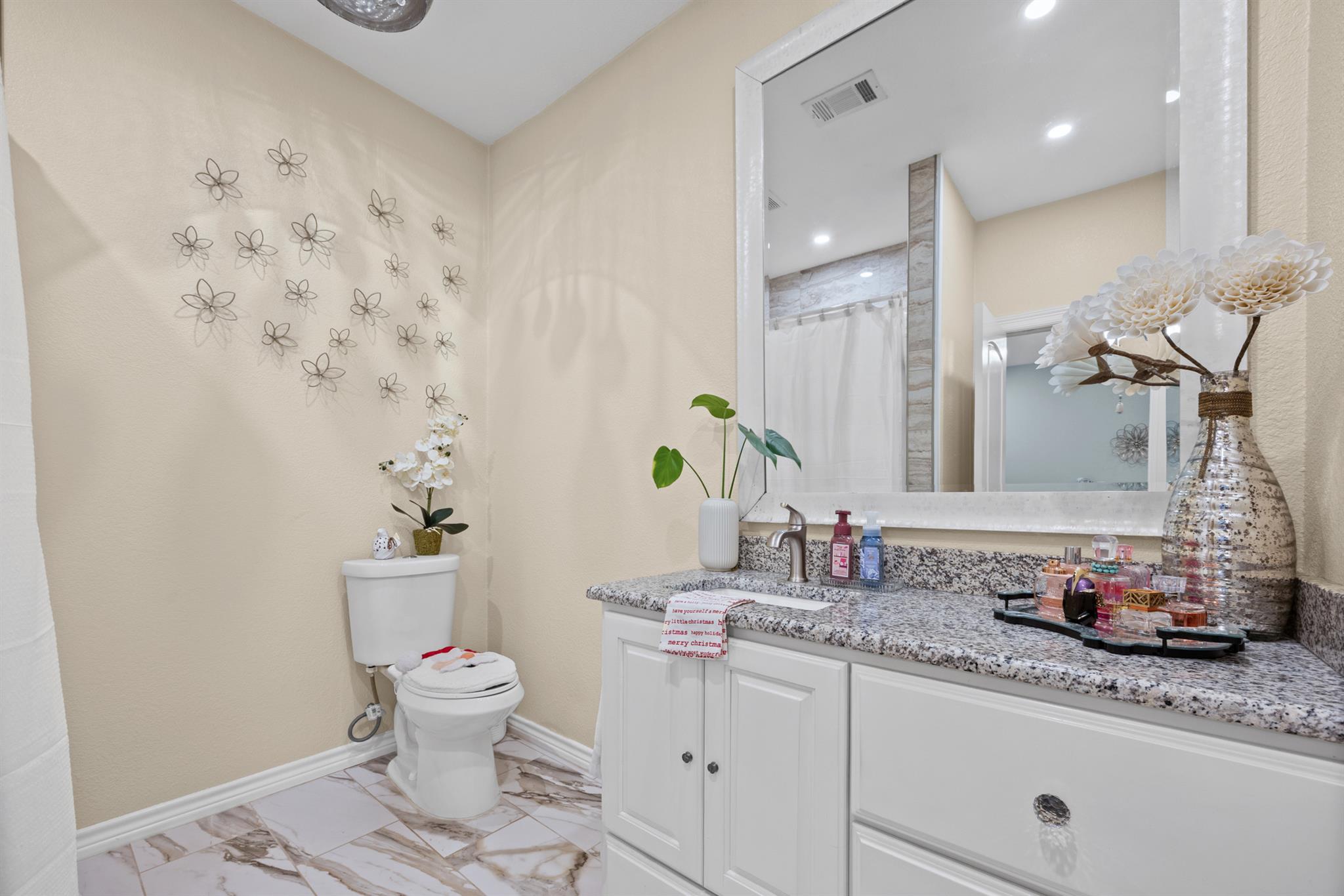 305 Whitesands Trl, Dale, TX 78616