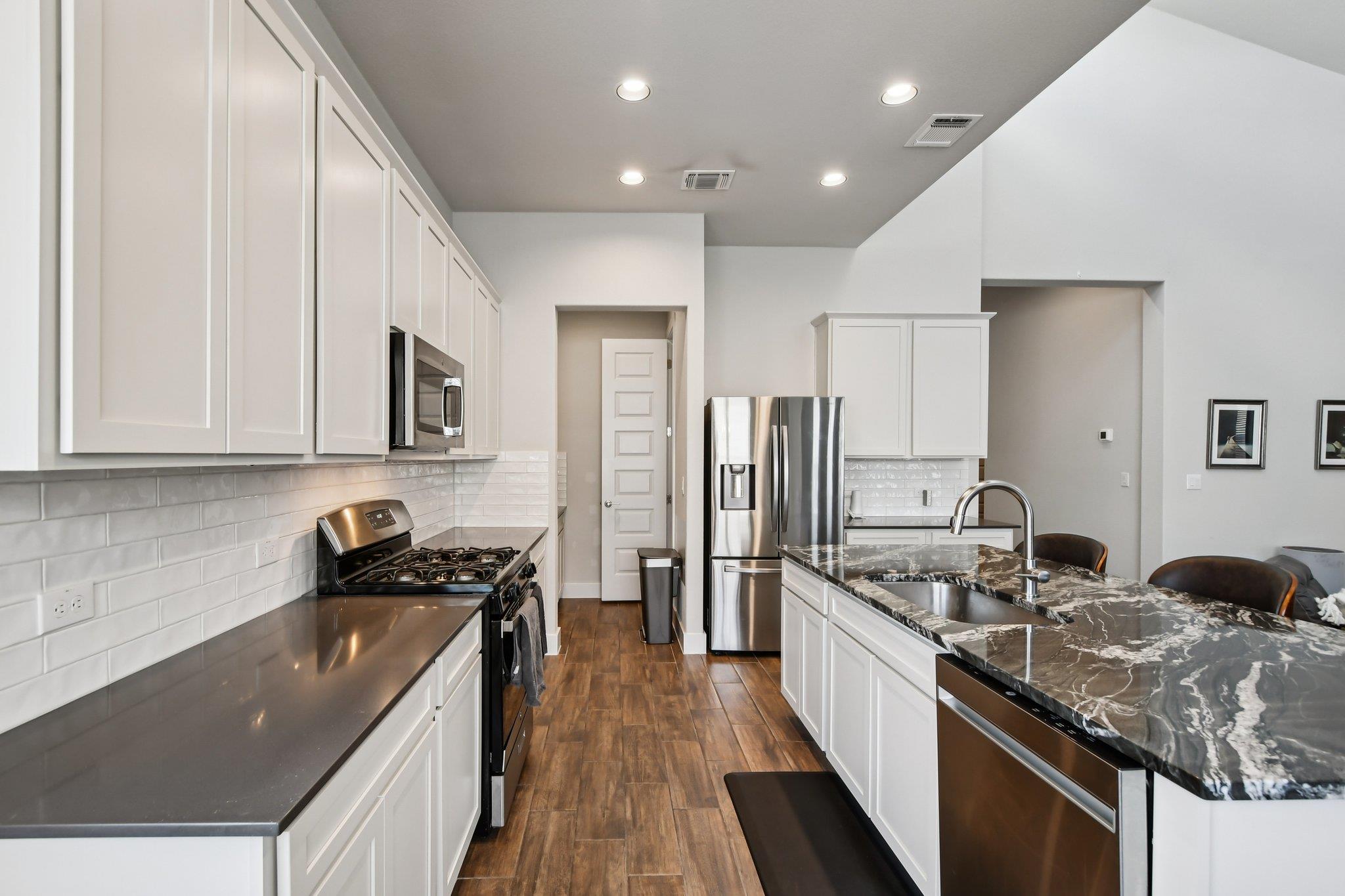 11212 Charger Way, Manor, TX 78653