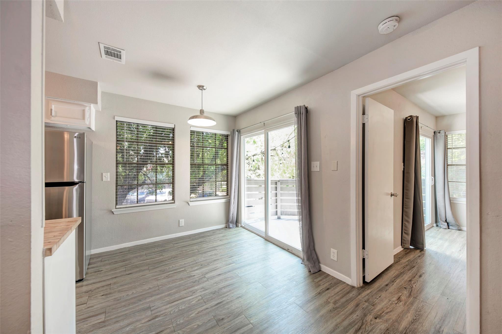 2106 Nickerson St # 201, Austin, TX 78704