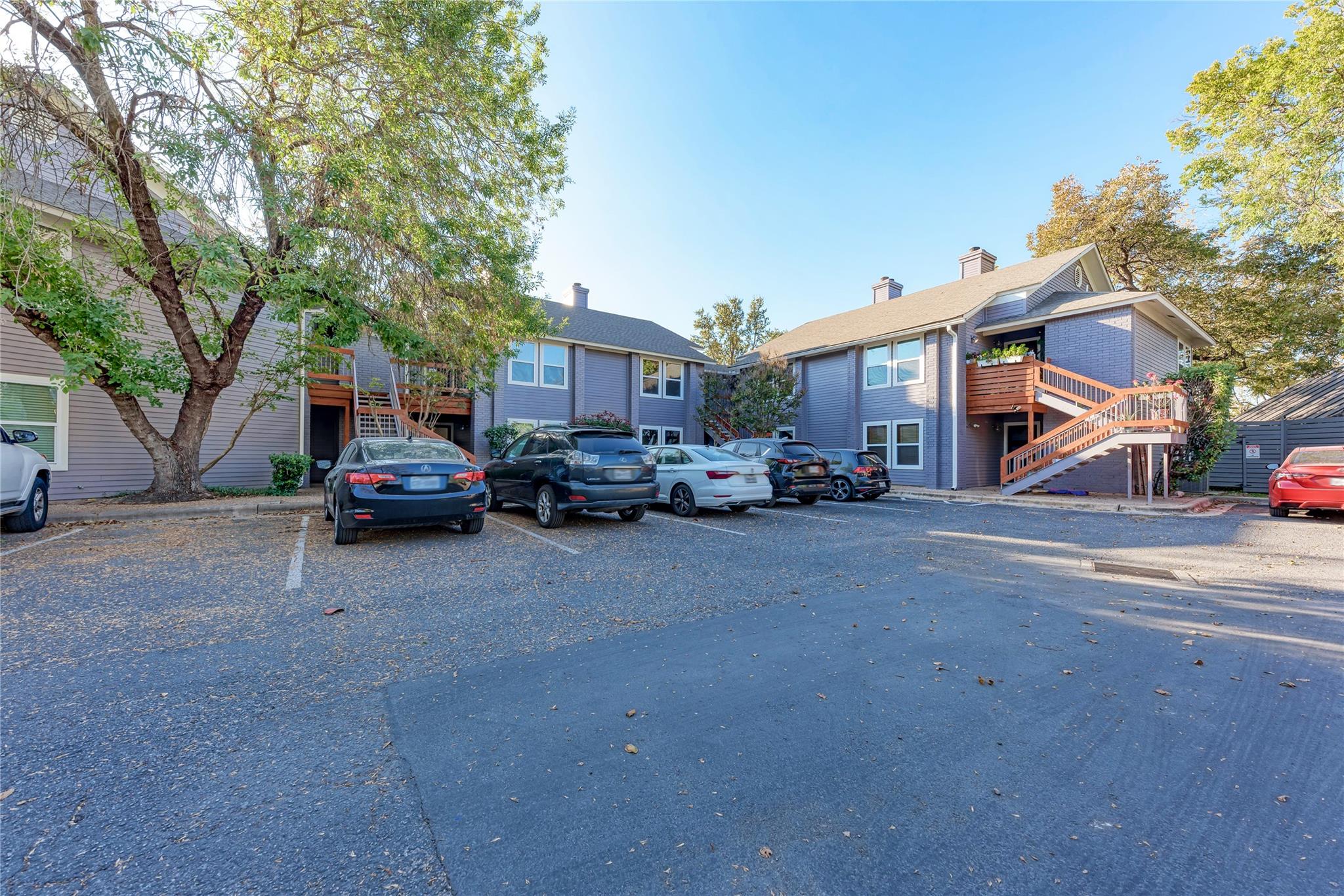 2106 Nickerson St # 201, Austin, TX 78704