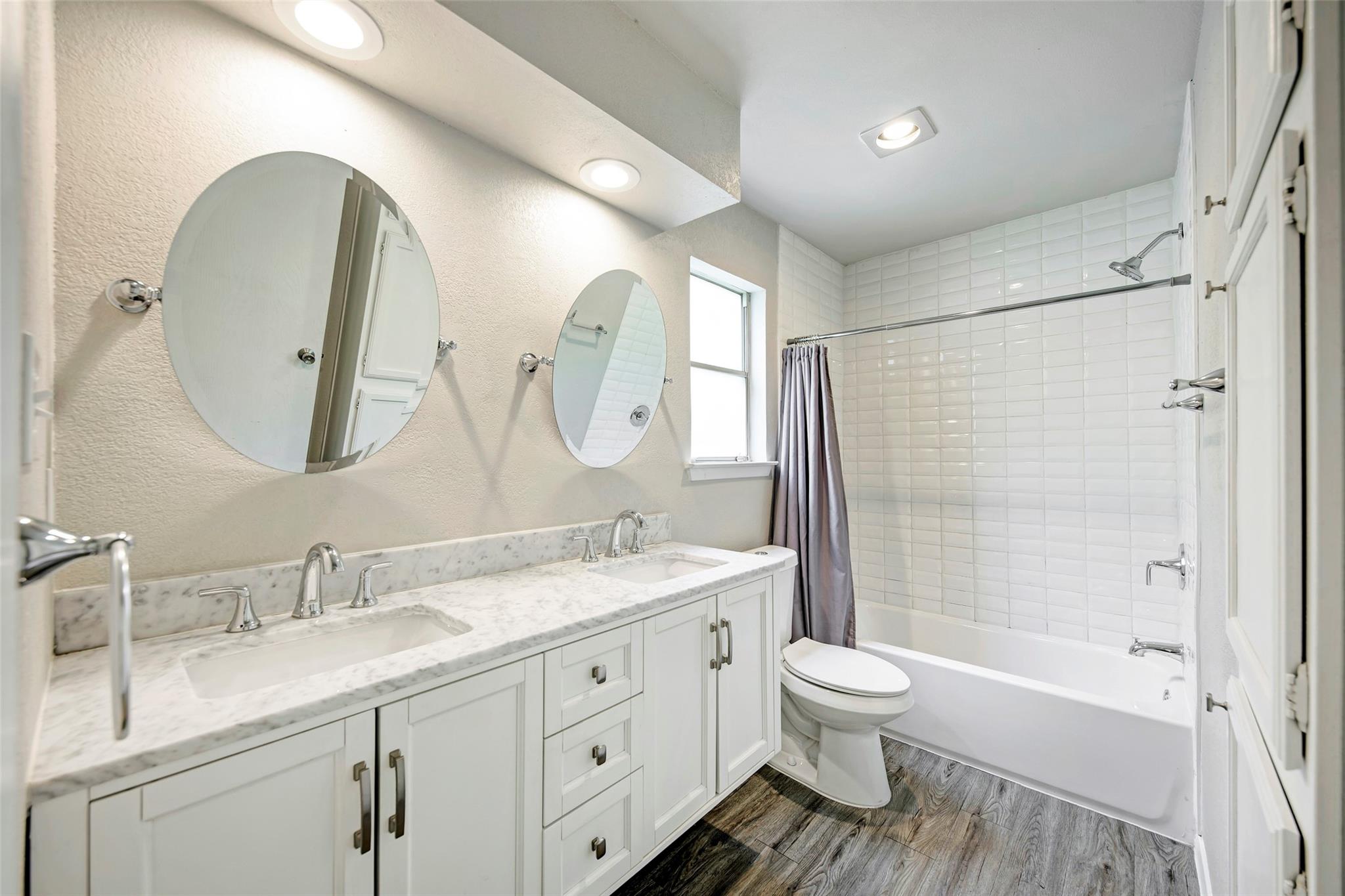 2106 Nickerson St # 201, Austin, TX 78704