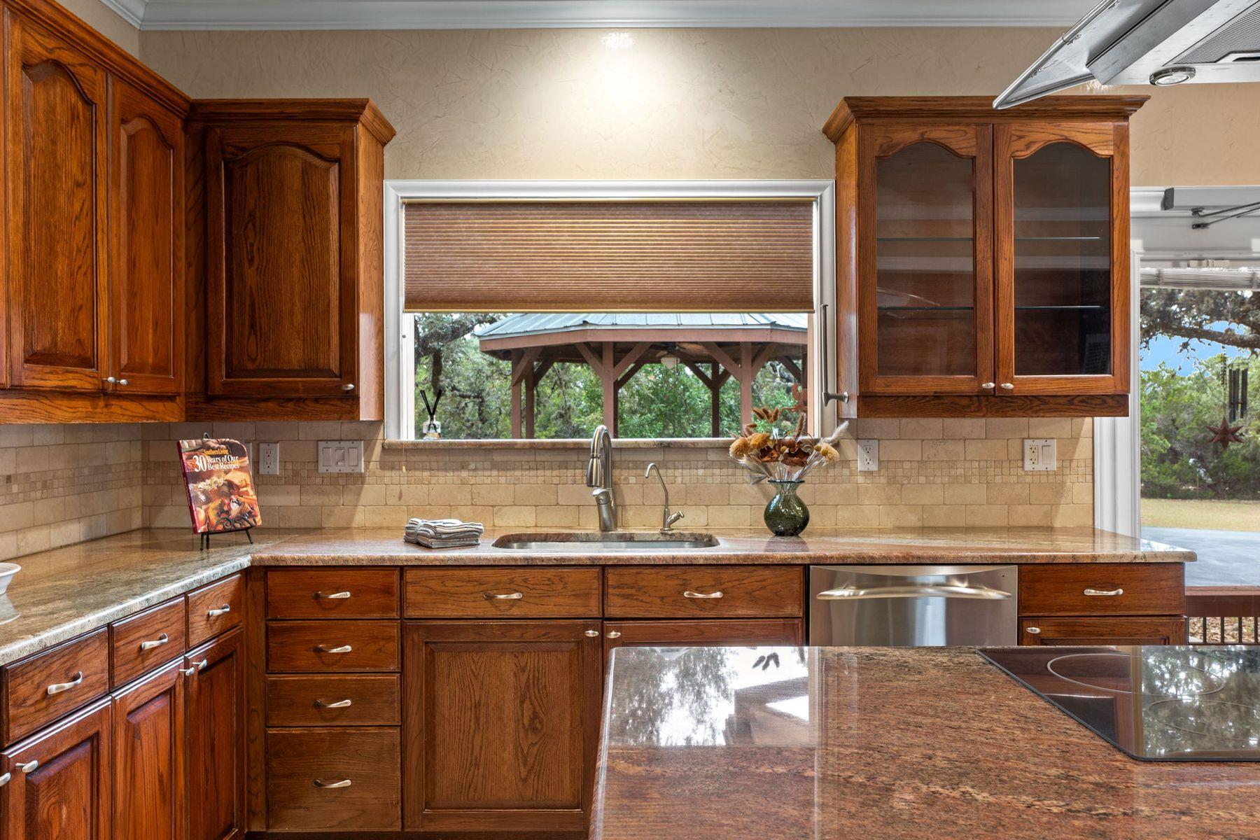 115 Sage Oaks Trail Trl, Boerne, TX 78006