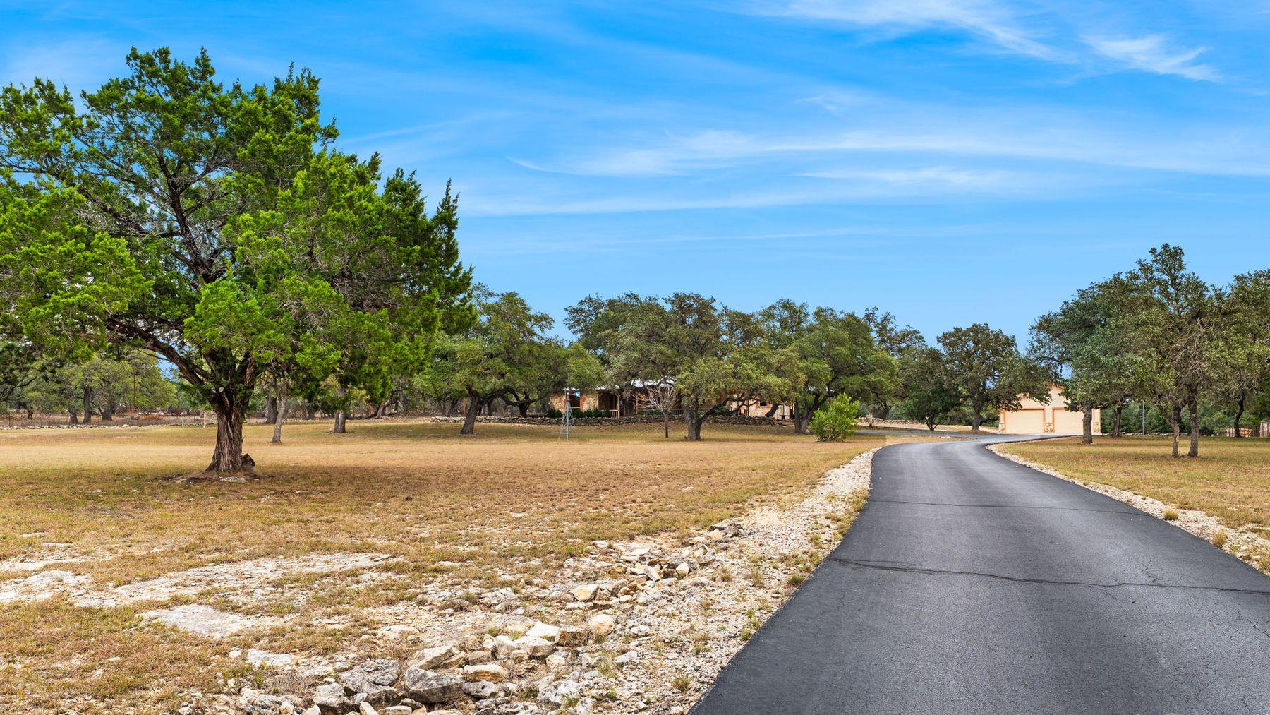 115 Sage Oaks Trail Trl, Boerne, TX 78006