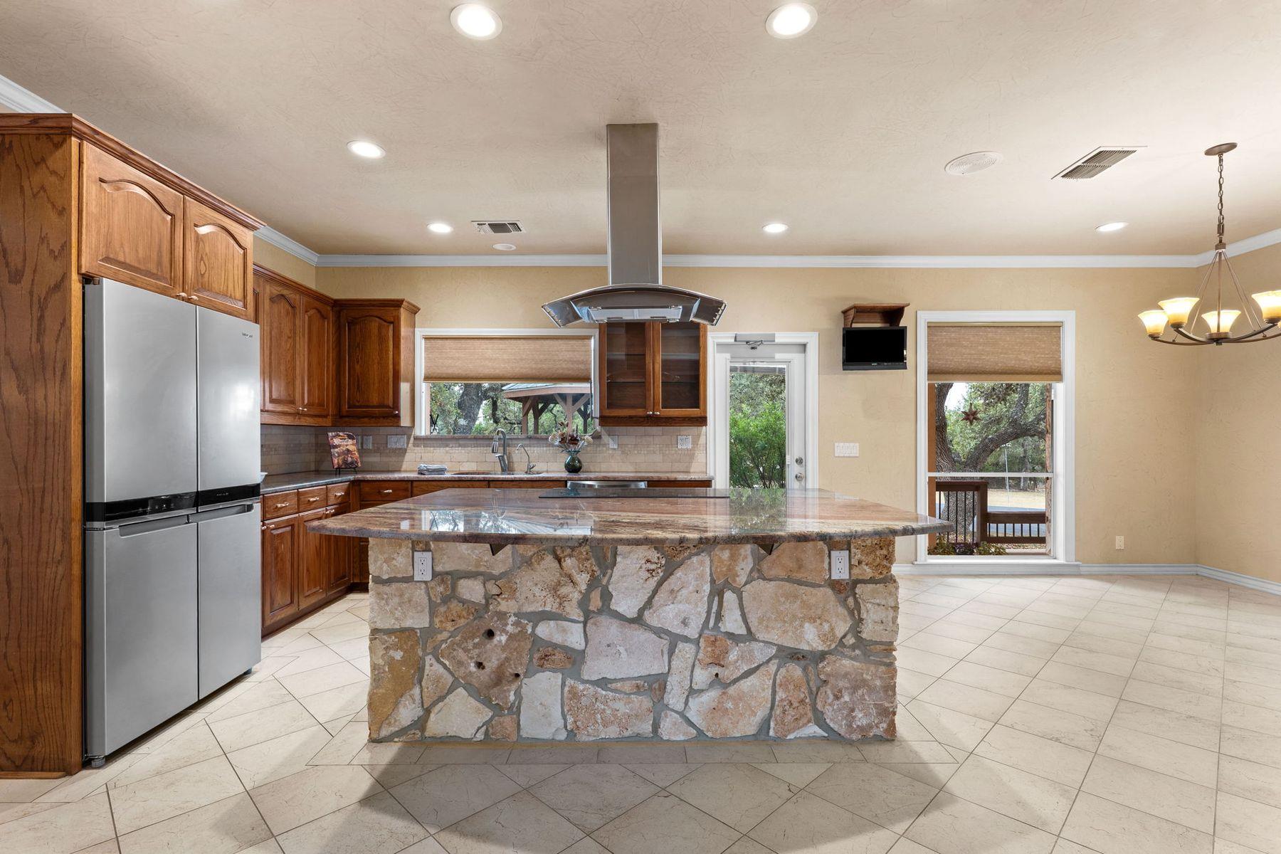 115 Sage Oaks Trail Trl, Boerne, TX 78006