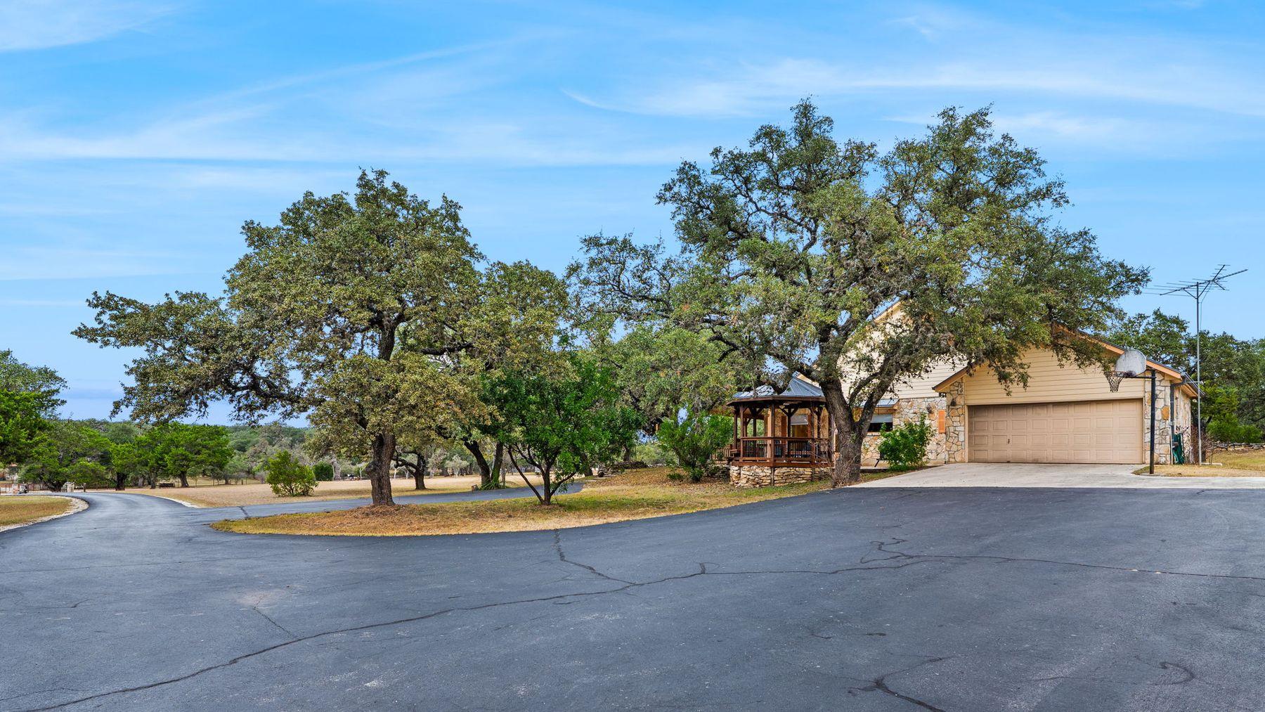 115 Sage Oaks Trail Trl, Boerne, TX 78006