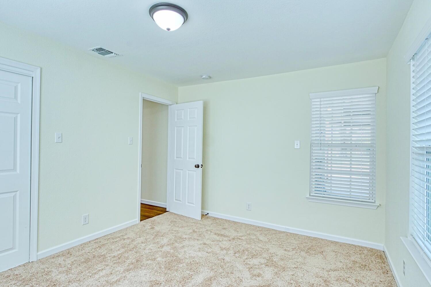 202 Covina Ave, San Antonio, TX 78218