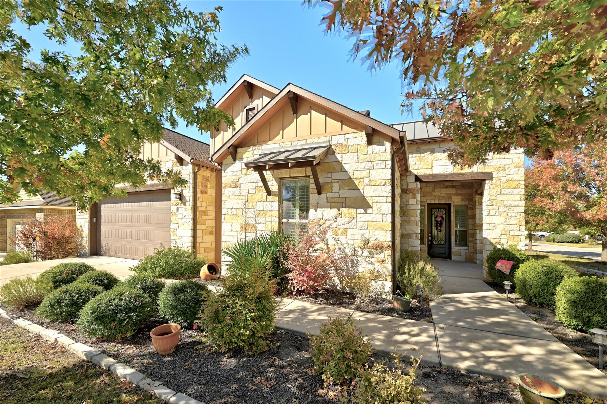 121 Dreaming Plum Ln, San Marcos, TX 78666