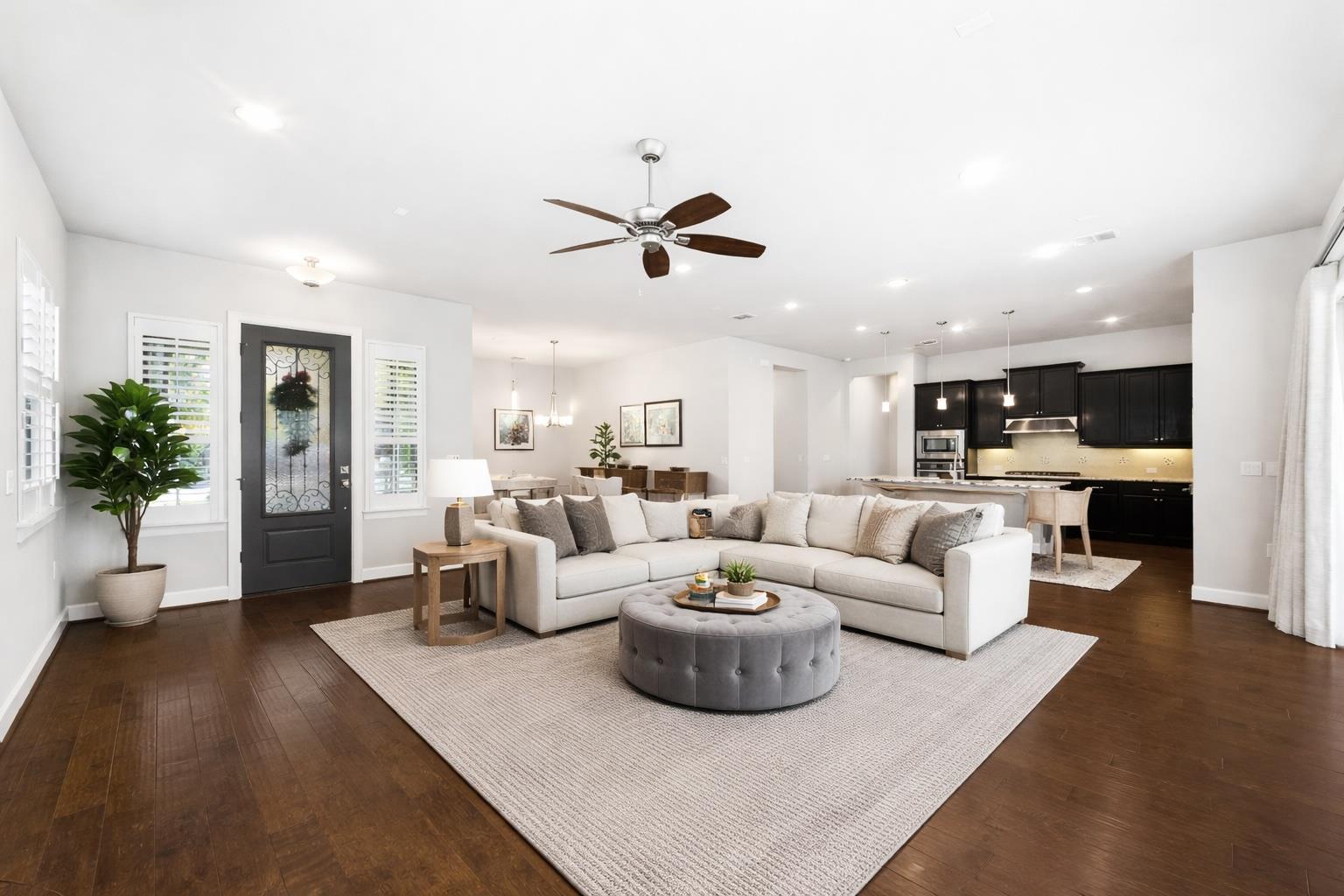 121 Dreaming Plum Ln, San Marcos, TX 78666