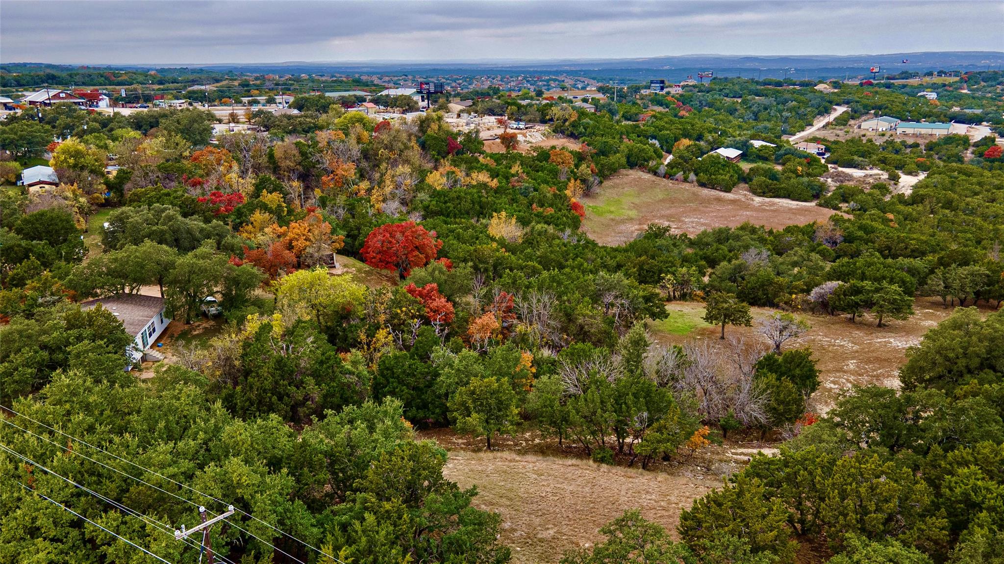 5016 BOB WIRE Rd, Spicewood, TX 78669