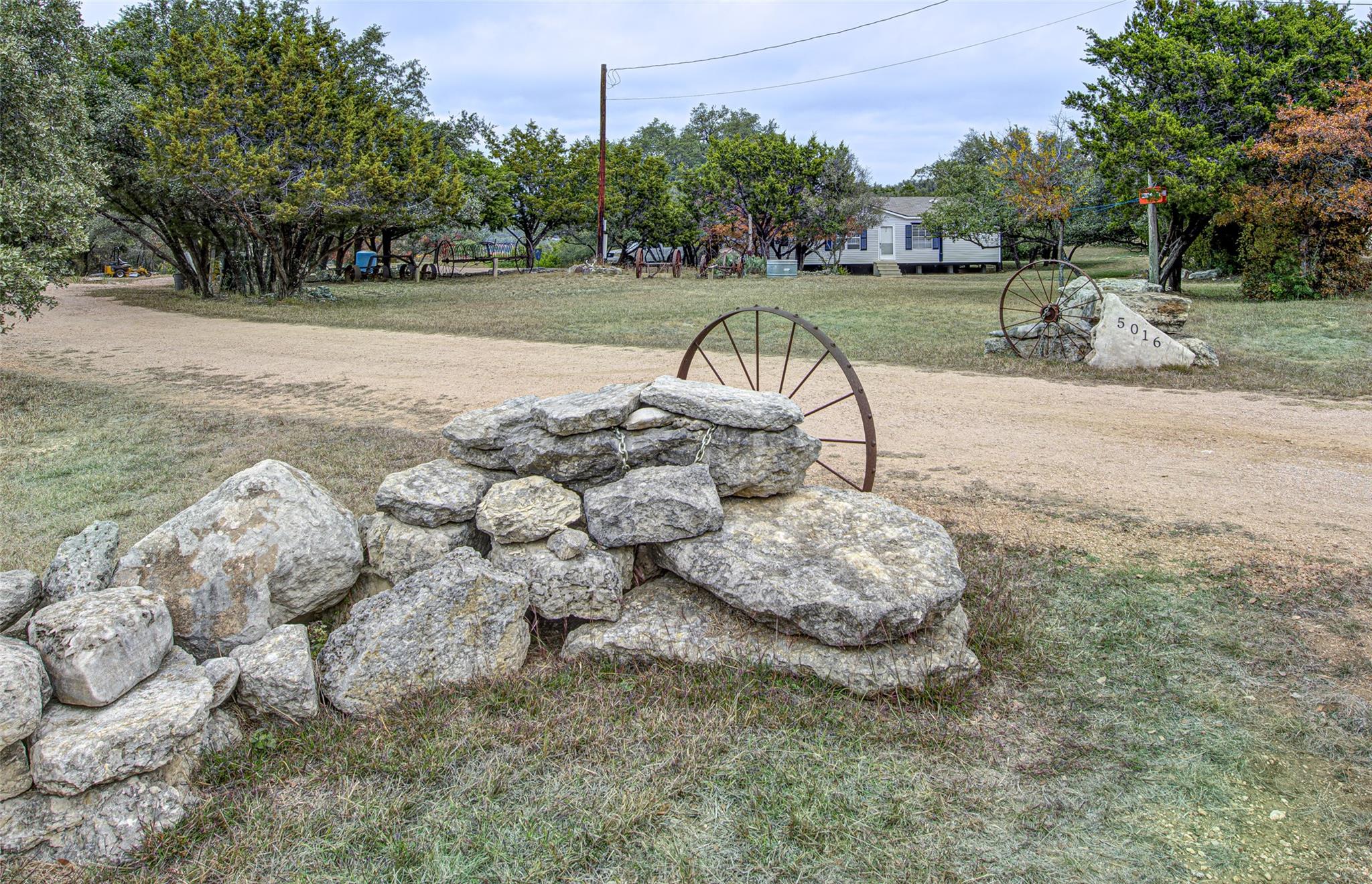 5016 BOB WIRE Rd, Spicewood, TX 78669