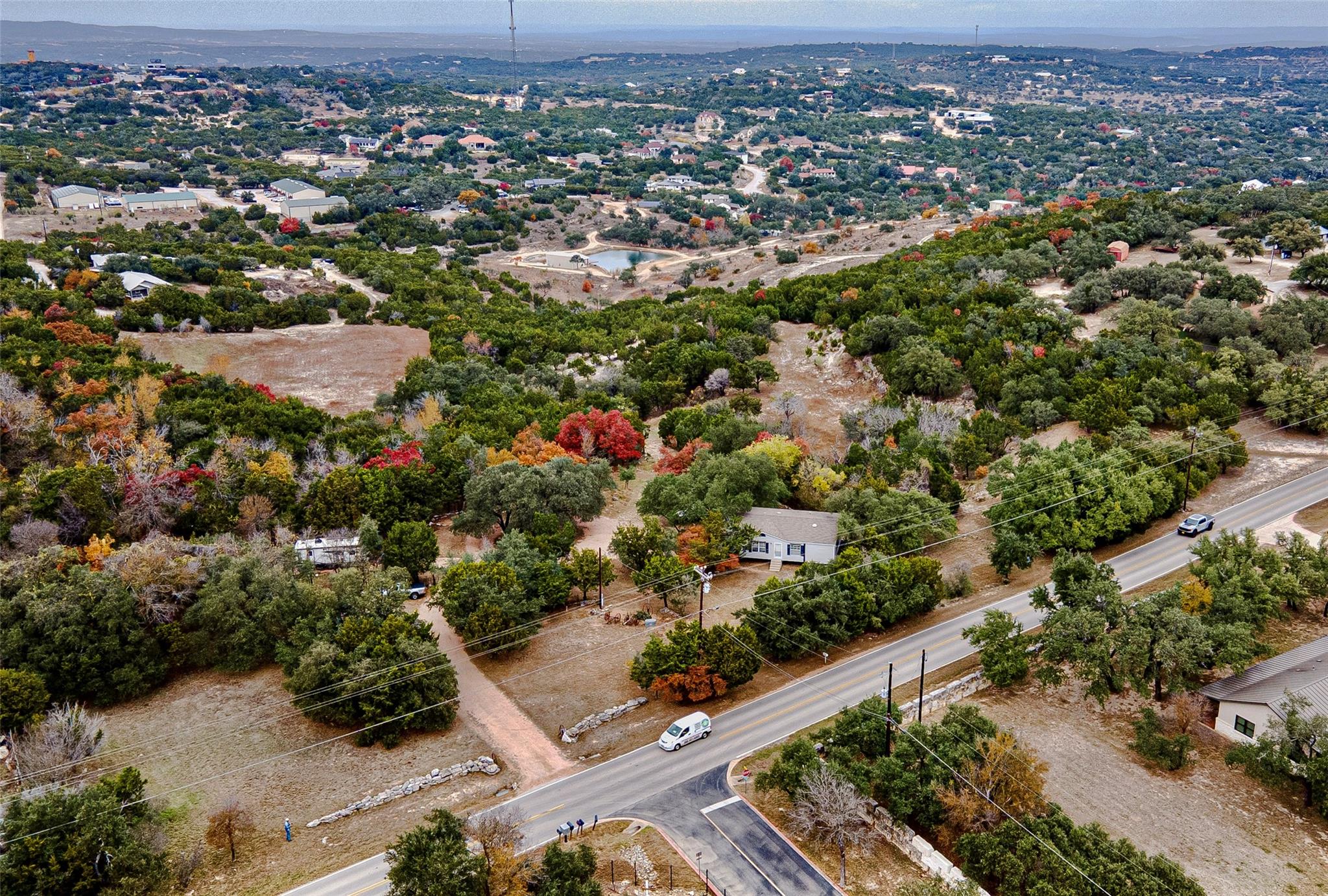 5016 BOB WIRE Rd, Spicewood, TX 78669