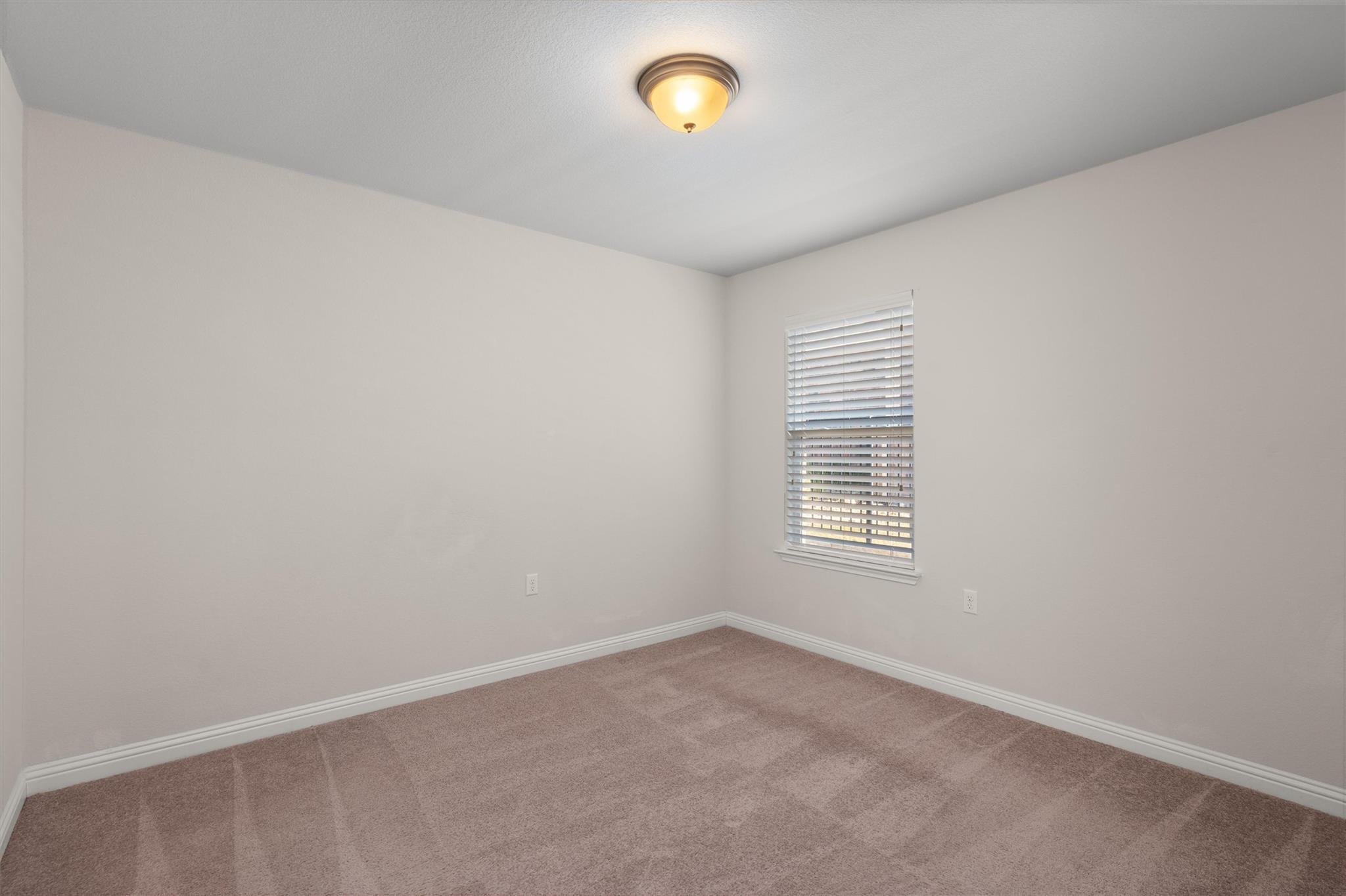 307 Kickapoo Creek Ln, Georgetown, TX 78633